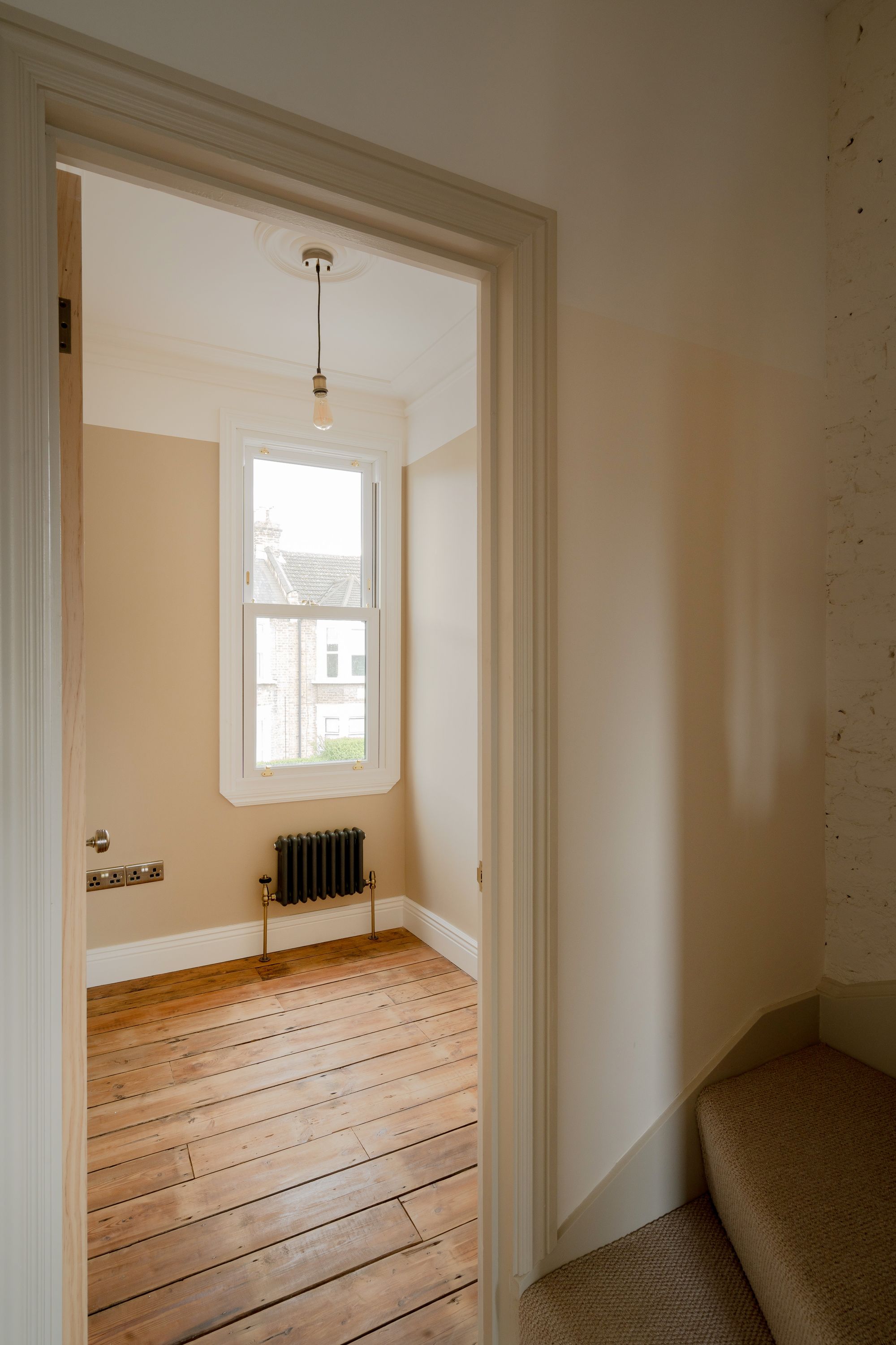 4 bed mid-terraced house for sale in Morley Road, Leyton, London, E10  - Property Image 36