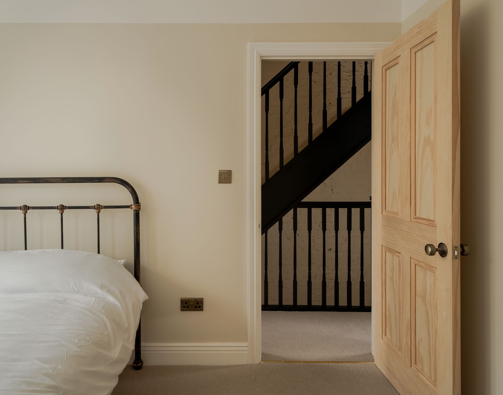 4 bed mid-terraced house for sale in Morley Road, Leyton, London, E10  - Property Image 26