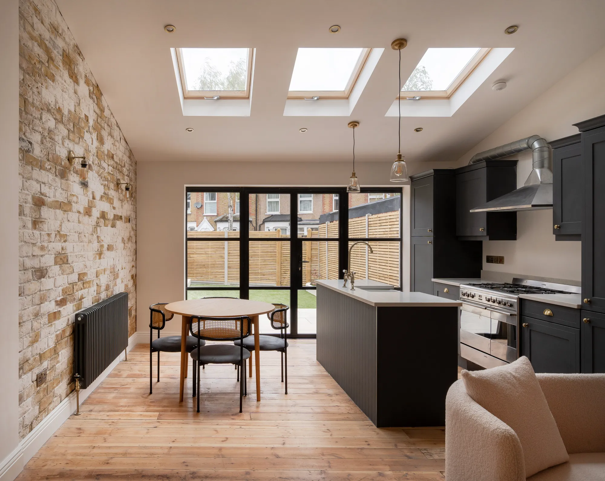 4 bed mid-terraced house for sale in Morley Road, Leyton, London, E10  - Property Image 12