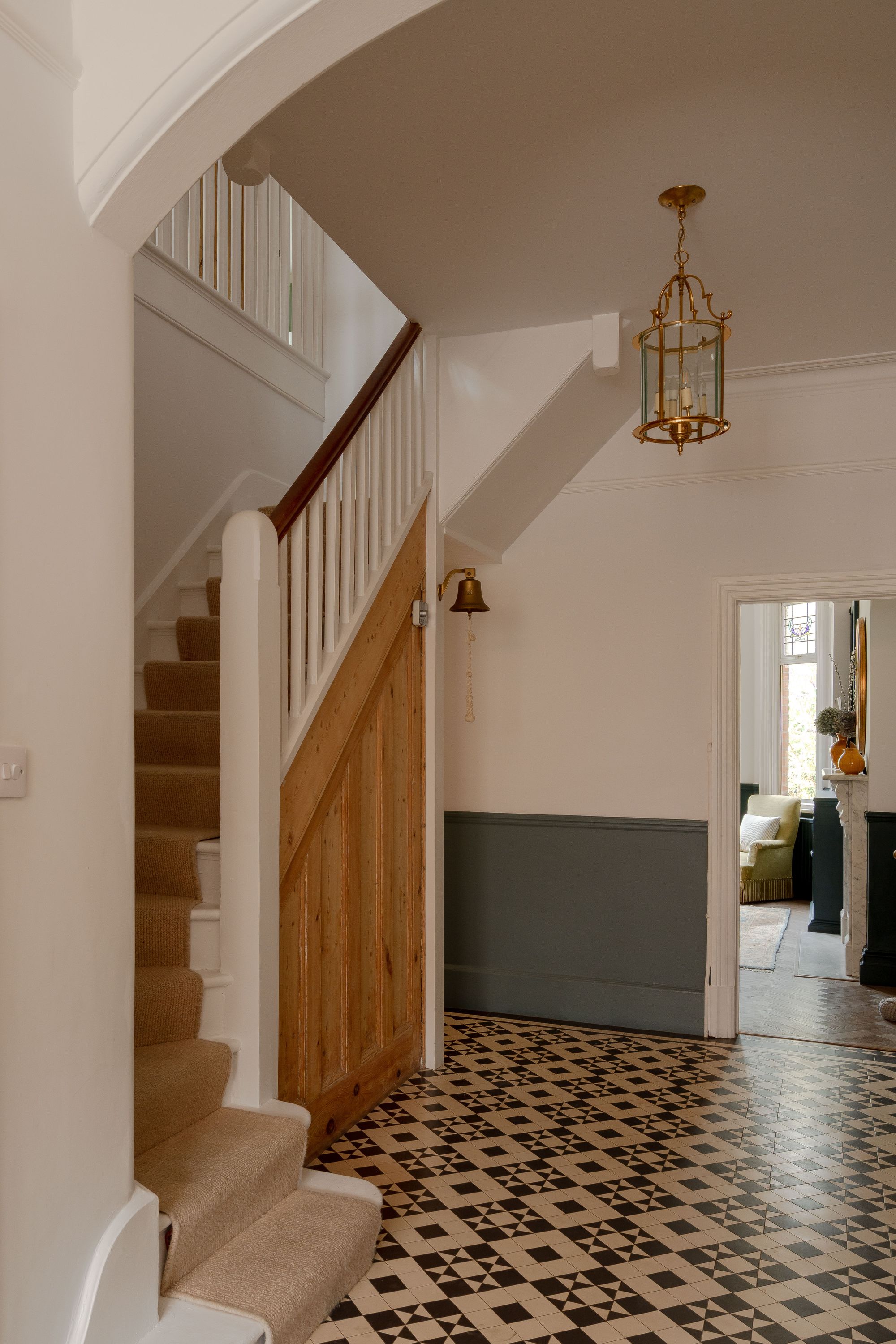 5 bed semi-detached house for sale in Dover Road, Aldersbrook, London, E12  - Property Image 10