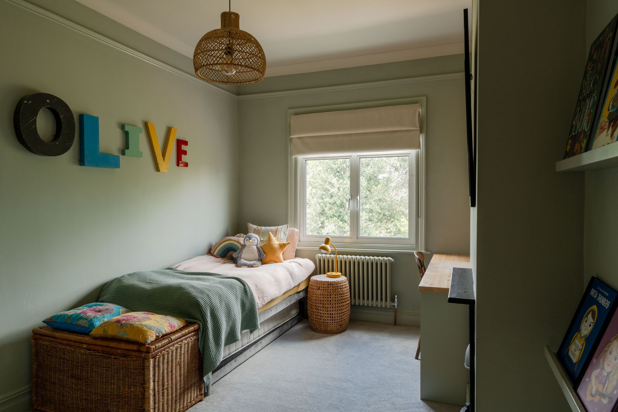 5 bed semi-detached house for sale in Dover Road, Aldersbrook, London, E12  - Property Image 34