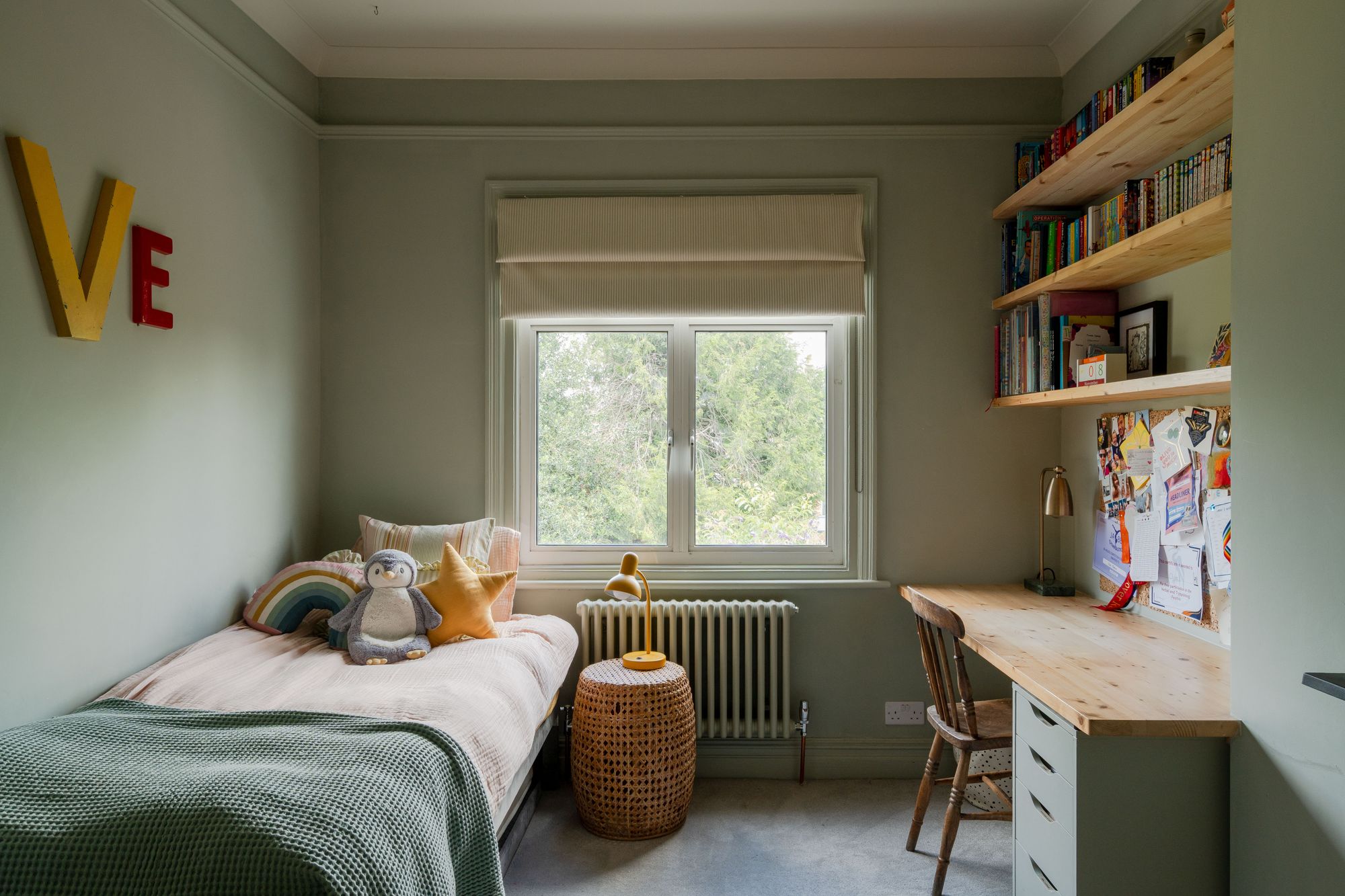 5 bed semi-detached house for sale in Dover Road, Aldersbrook, London, E12  - Property Image 35