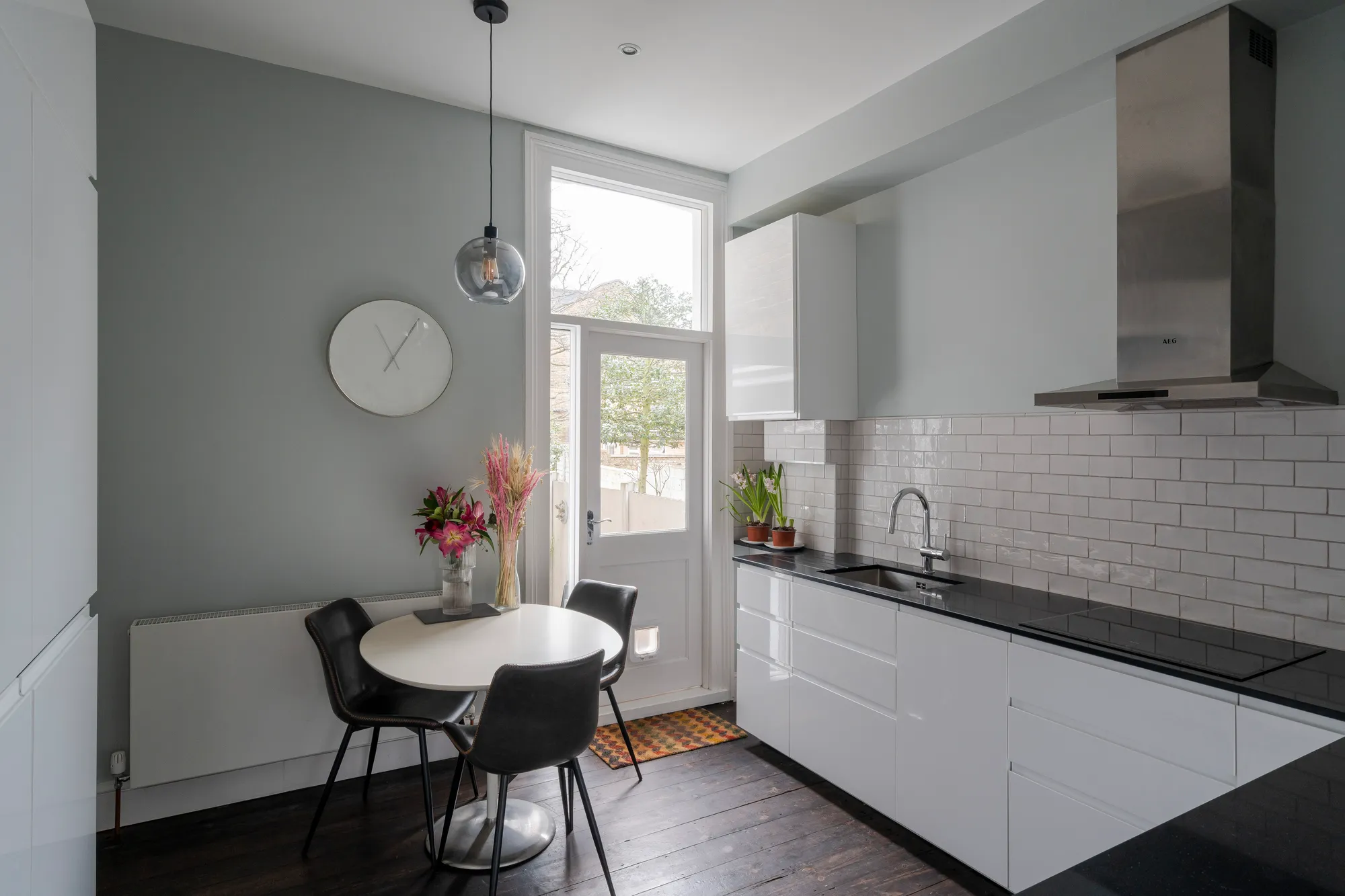 2 bed flat for sale in Forest Glade, Upper Leytonstone, London, E11  - Property Image 9