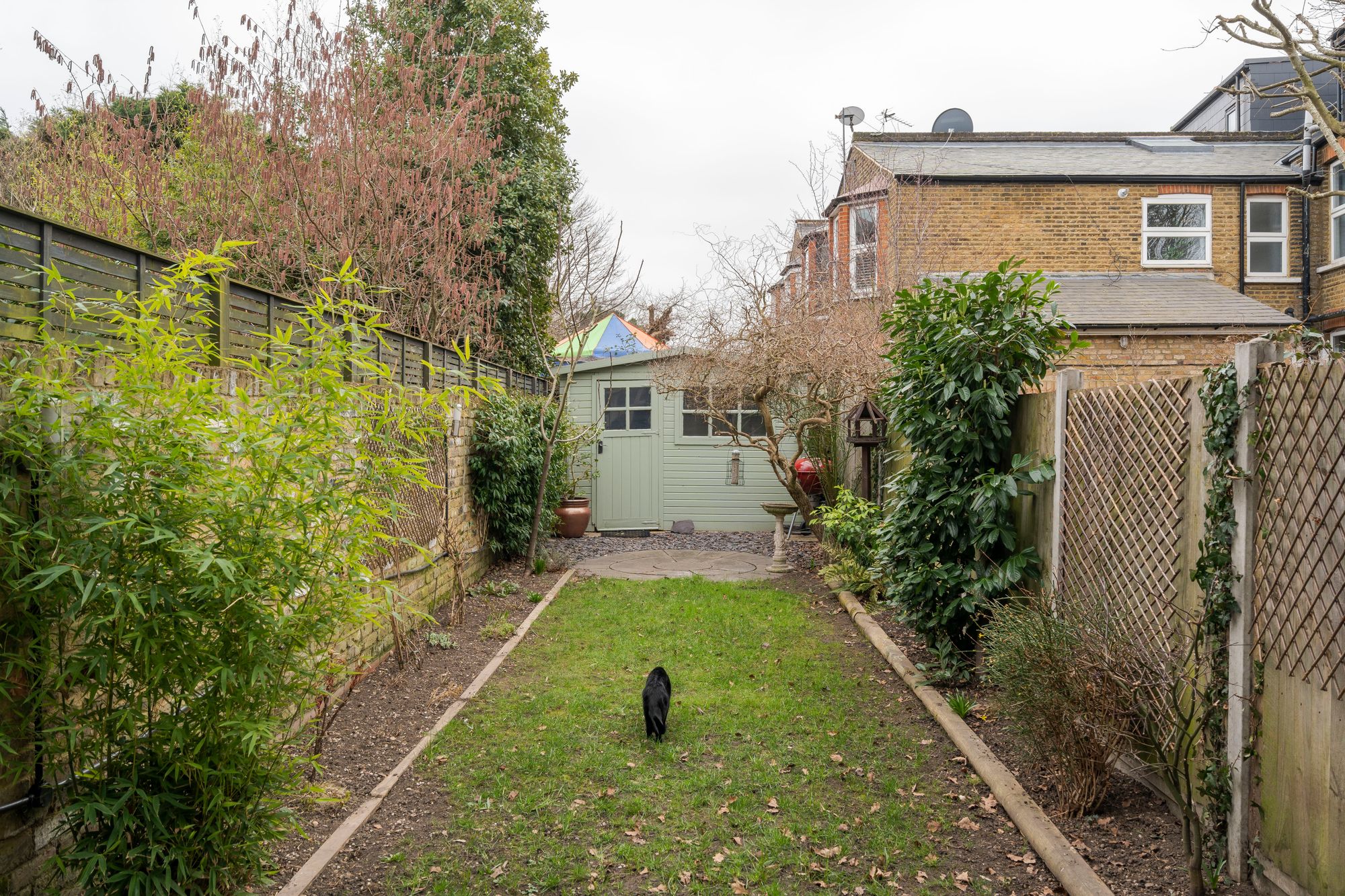 2 bed flat for sale in Forest Glade, Upper Leytonstone, London, E11  - Property Image 29