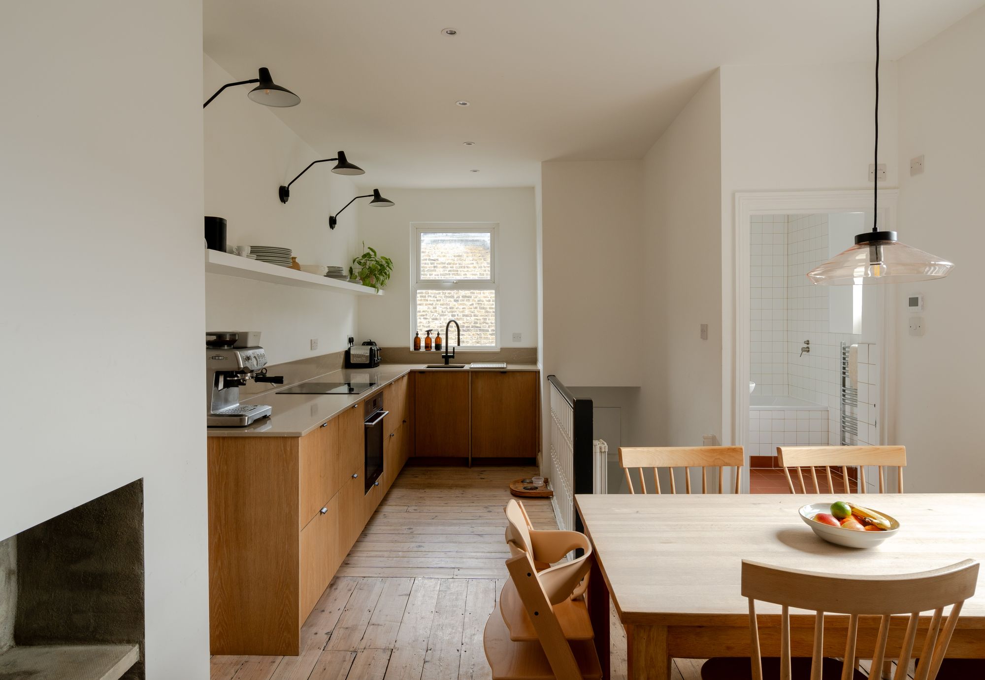 2 bed maisonette for sale in Francis Road, Leyton, London, E10  - Property Image 2