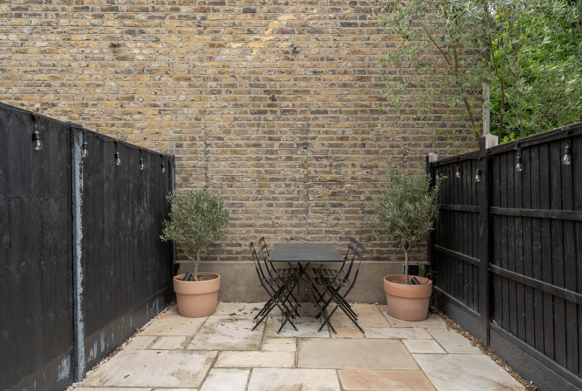 2 bed maisonette for sale in Francis Road, Leyton, London, E10  - Property Image 24