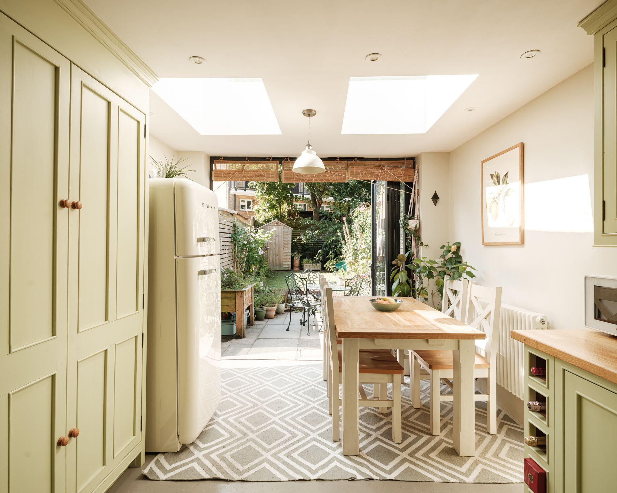 2 bed terraced house for sale in Harrow Road, Leytonstone, London, E11  - Property Image 17