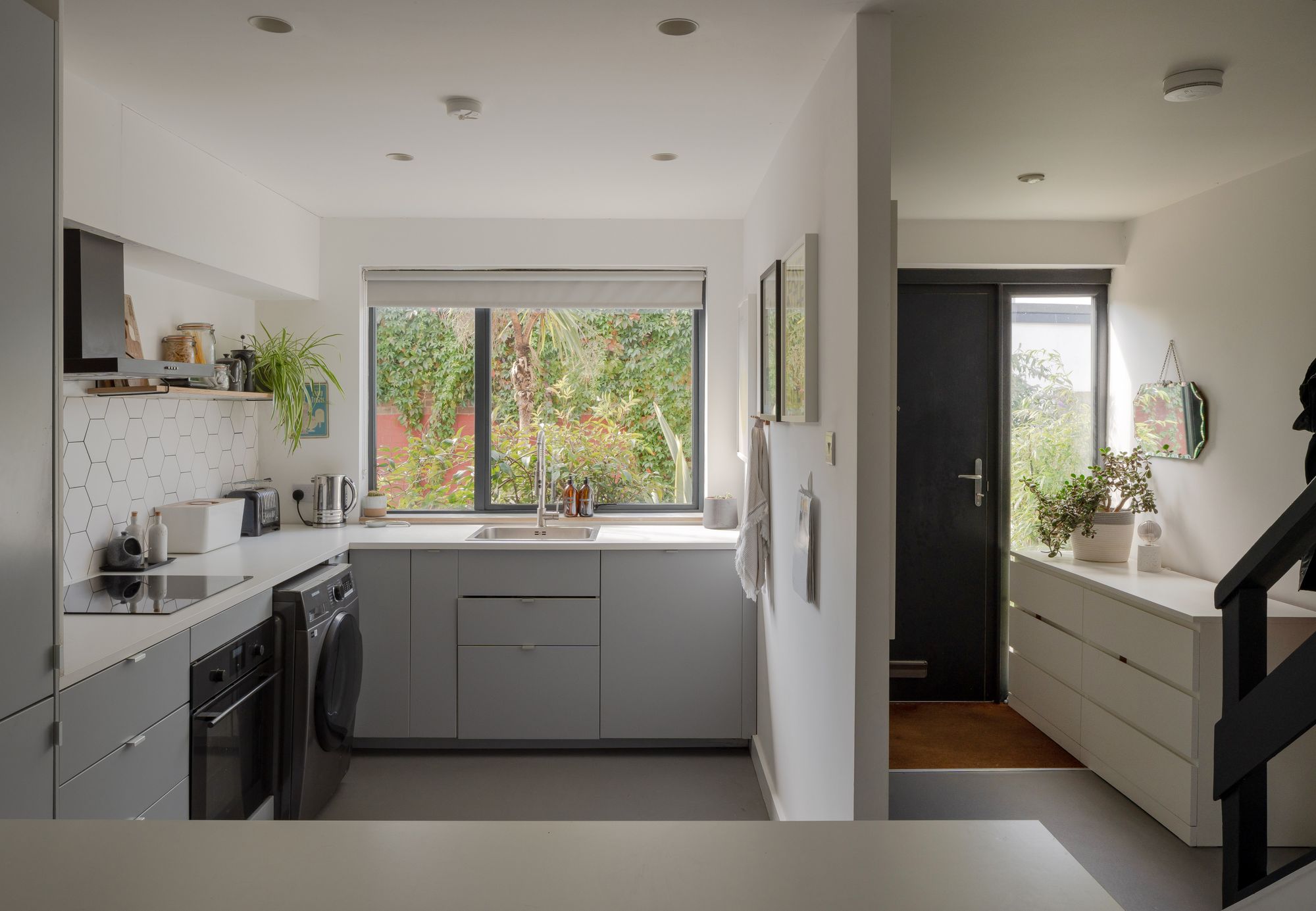 3 bed terraced house for sale in Murchison Road, London, E10  - Property Image 4