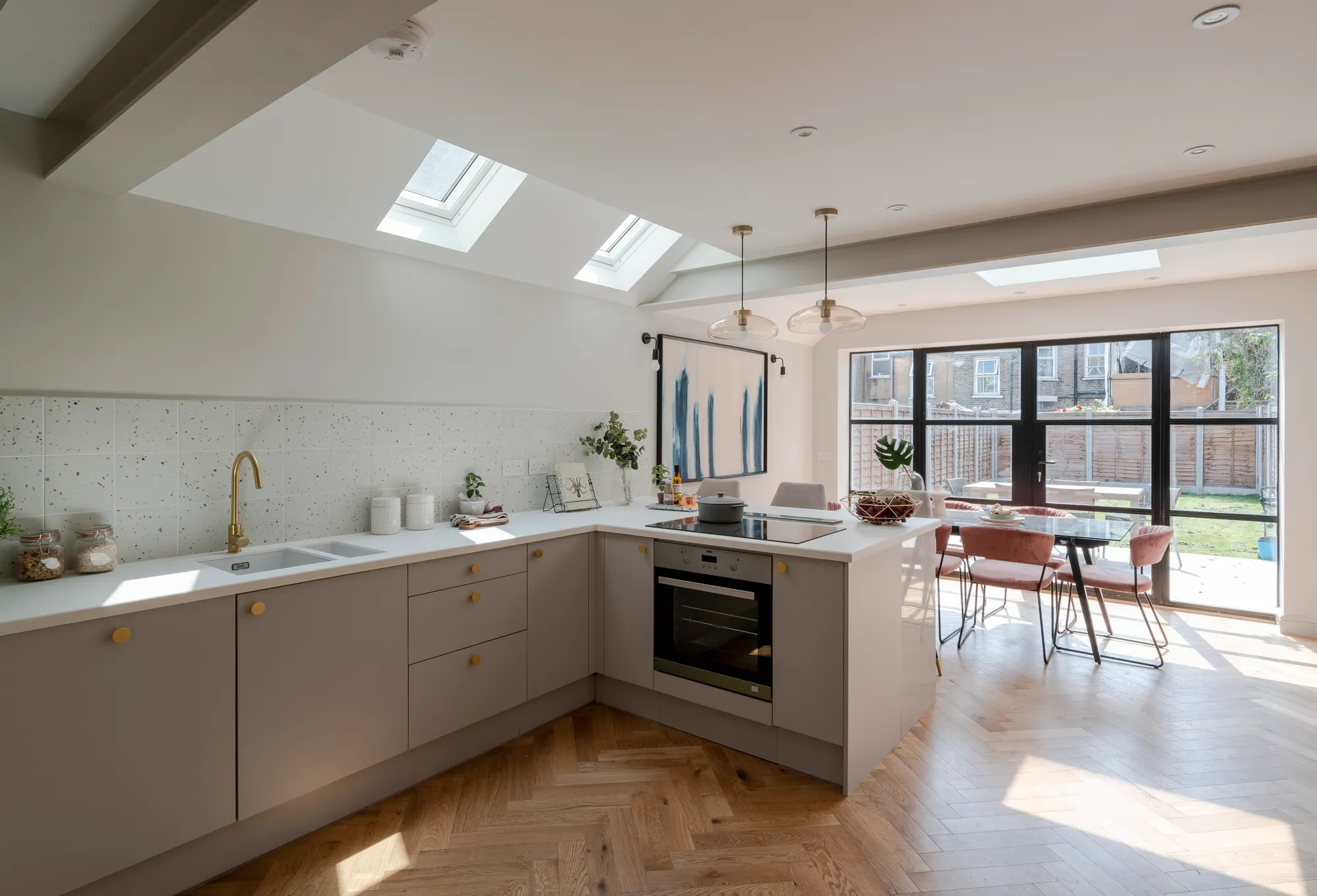 4 bed mid-terraced house for sale in Balmoral Road, Leyton, London, E10 - Property Image 10