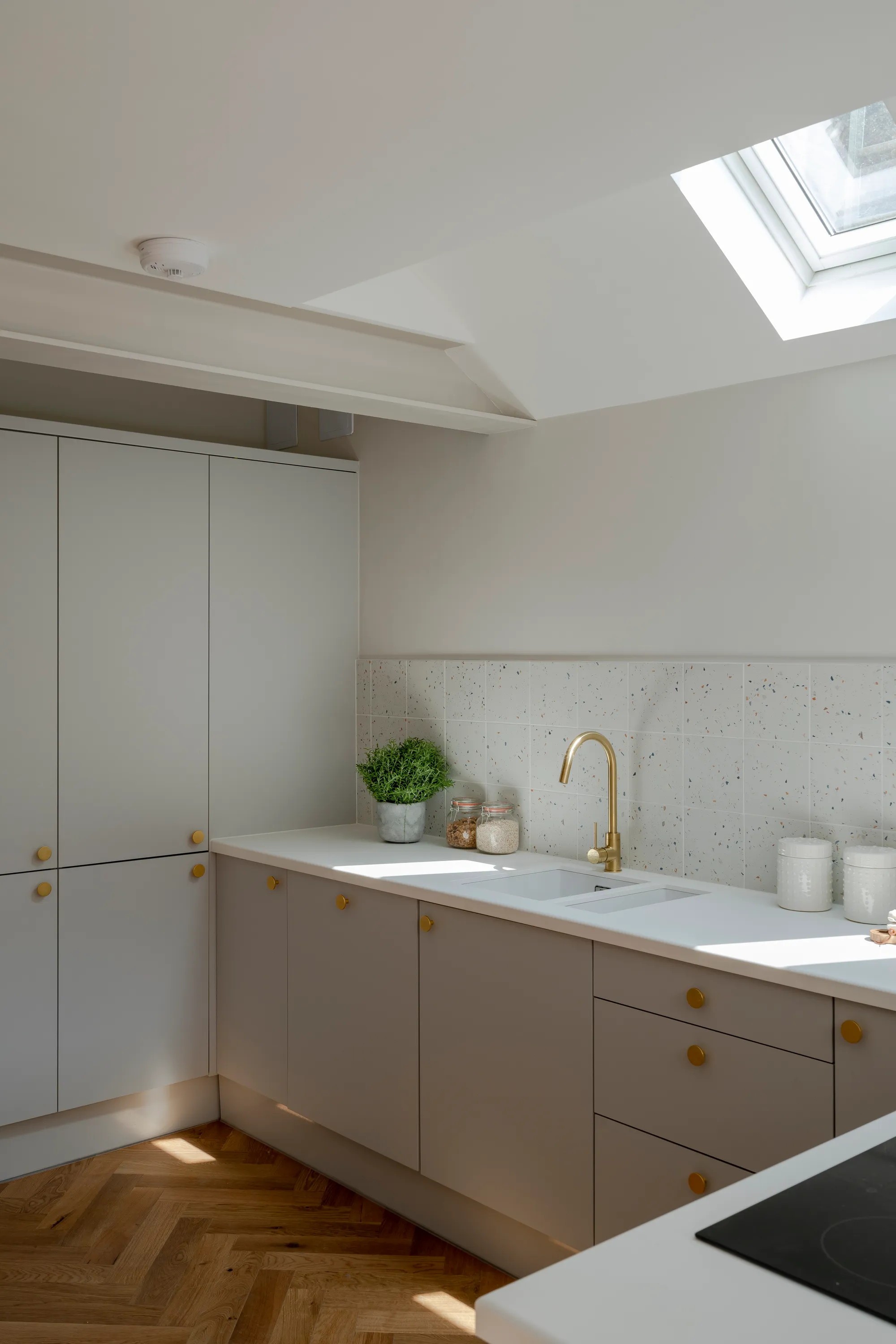 4 bed mid-terraced house for sale in Balmoral Road, Leyton, London, E10 - Property Image 14