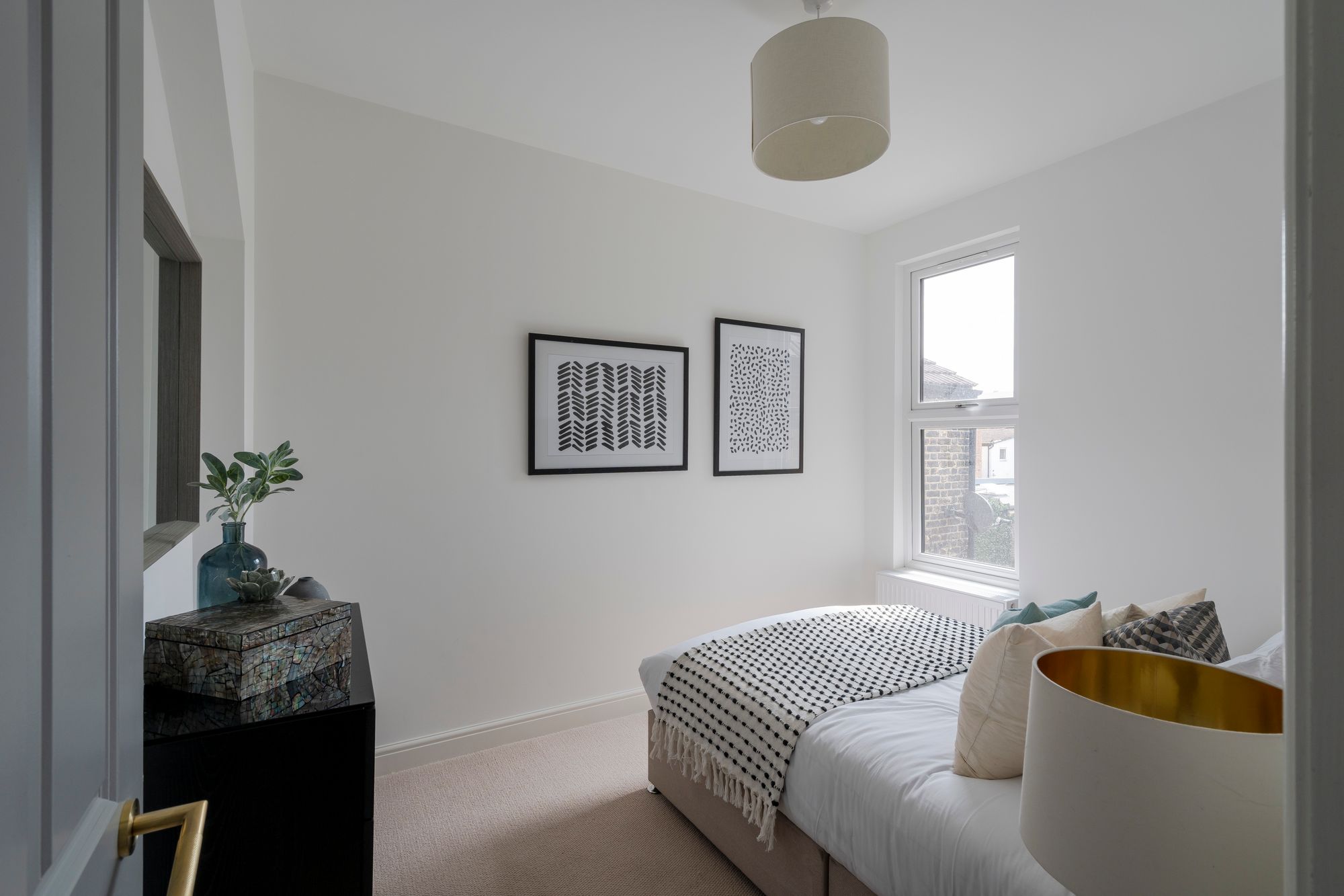 4 bed mid-terraced house for sale in Balmoral Road, Leyton, London, E10 - Property Image 27