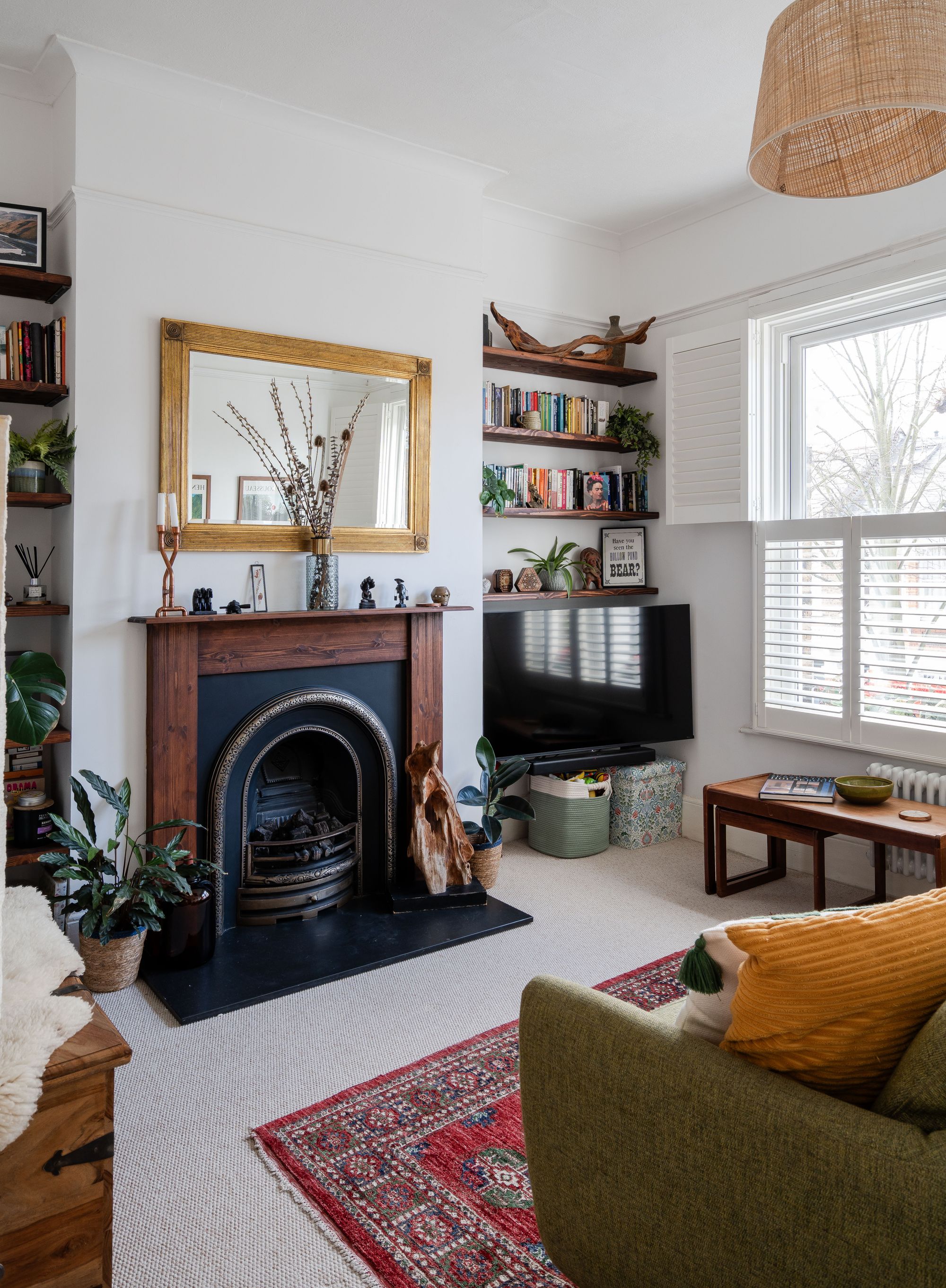 2 bed flat for sale in Woodville Road, Bushwood, London, E11  - Property Image 3