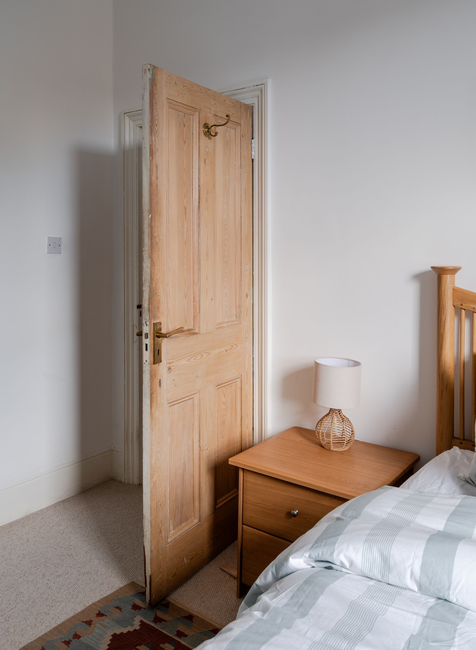 2 bed flat for sale in Woodville Road, Bushwood, London, E11  - Property Image 14