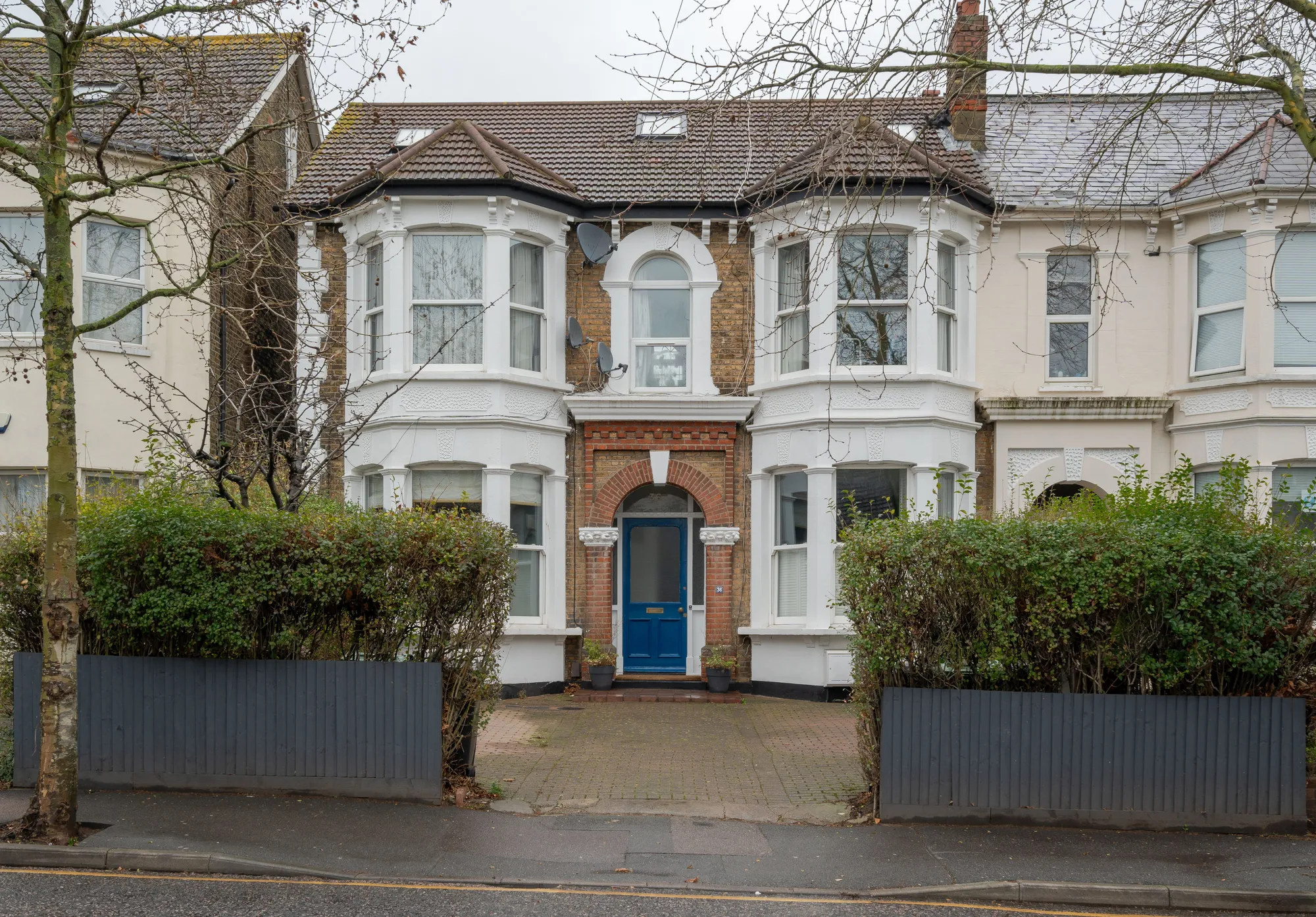 2 bed flat for sale in Fairlop Road, Upper Leytonstone, London, E11  - Property Image 2