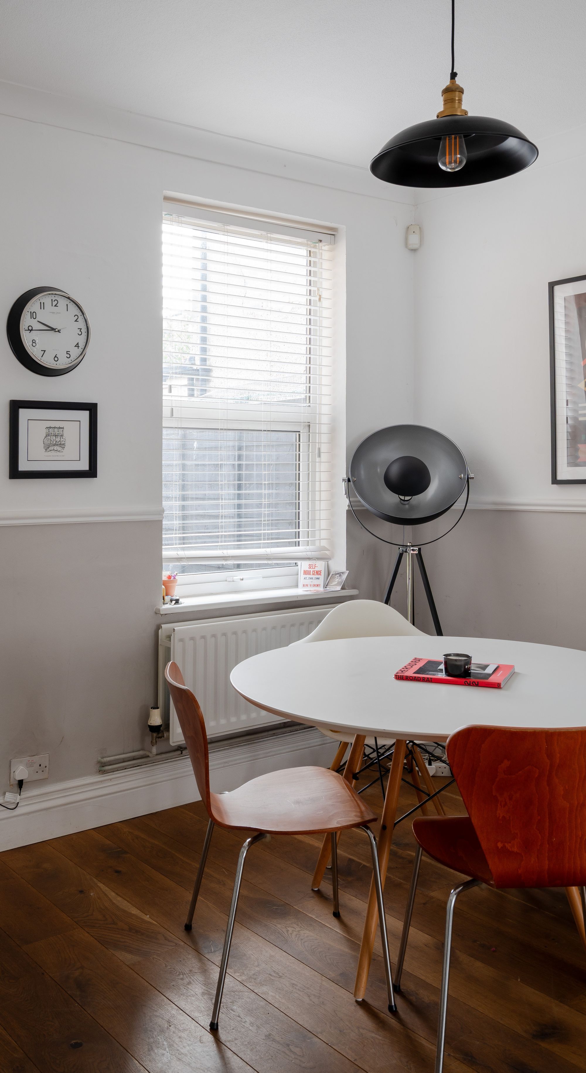 2 bed terraced house for sale in Kingsdown Road, Leytonstone, London, E11  - Property Image 6