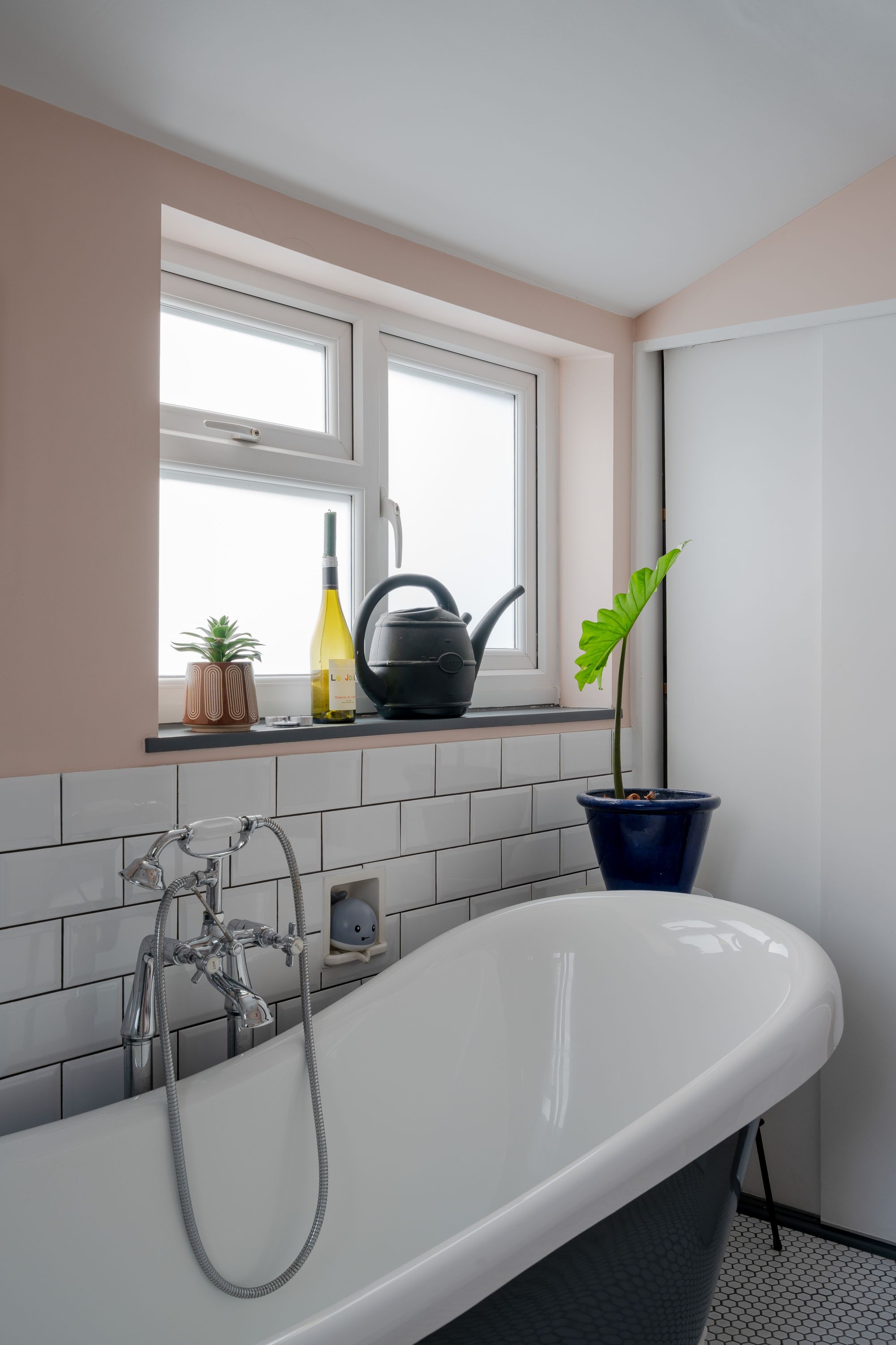 2 bed terraced house for sale in Kingsdown Road, Leytonstone, London, E11  - Property Image 12