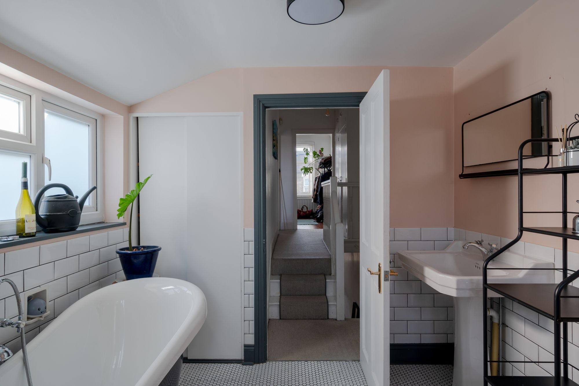 2 bed terraced house for sale in Kingsdown Road, Leytonstone, London, E11  - Property Image 15