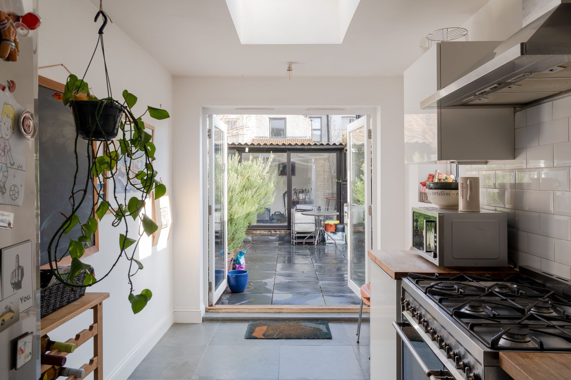 2 bed terraced house for sale in Kingsdown Road, Leytonstone, London, E11  - Property Image 9