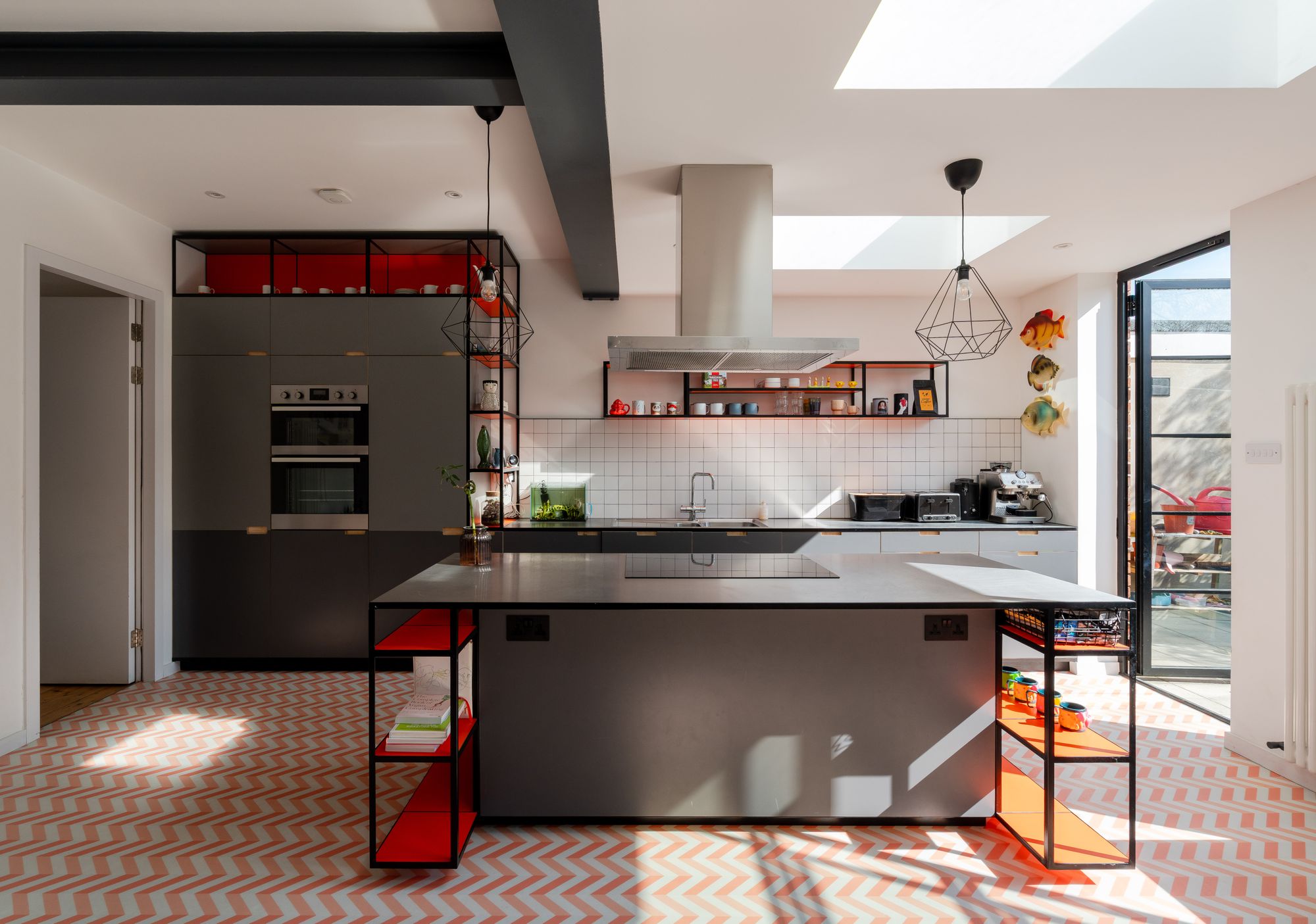 5 bed terraced house for sale in Forest Drive East, Upper Leytonstone, London, E11  - Property Image 2