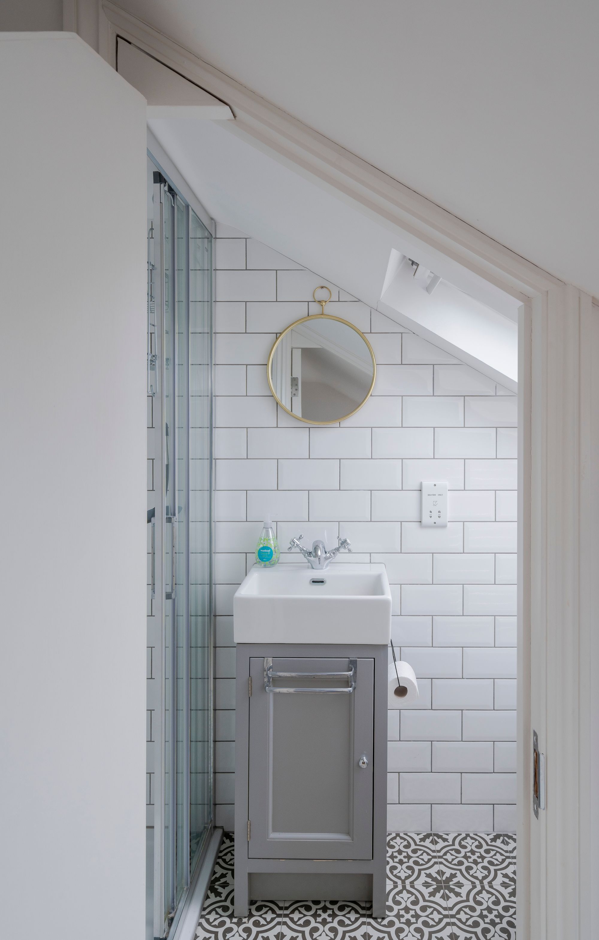 4 bed mid-terraced house for sale in Cheneys Road, Leytonstone, London, E11  - Property Image 35