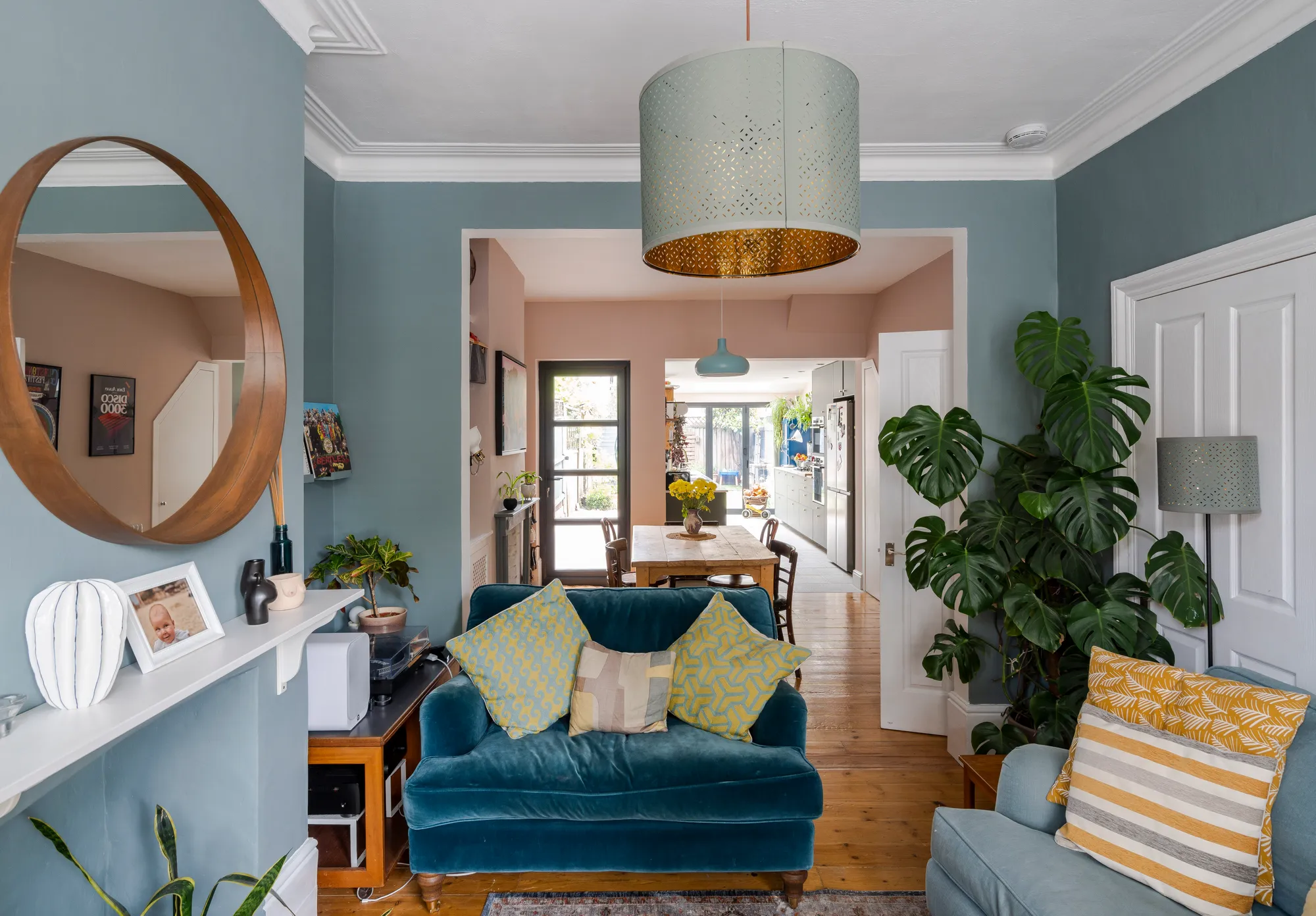 4 bed mid-terraced house for sale in Cheneys Road, Leytonstone, London, E11  - Property Image 5