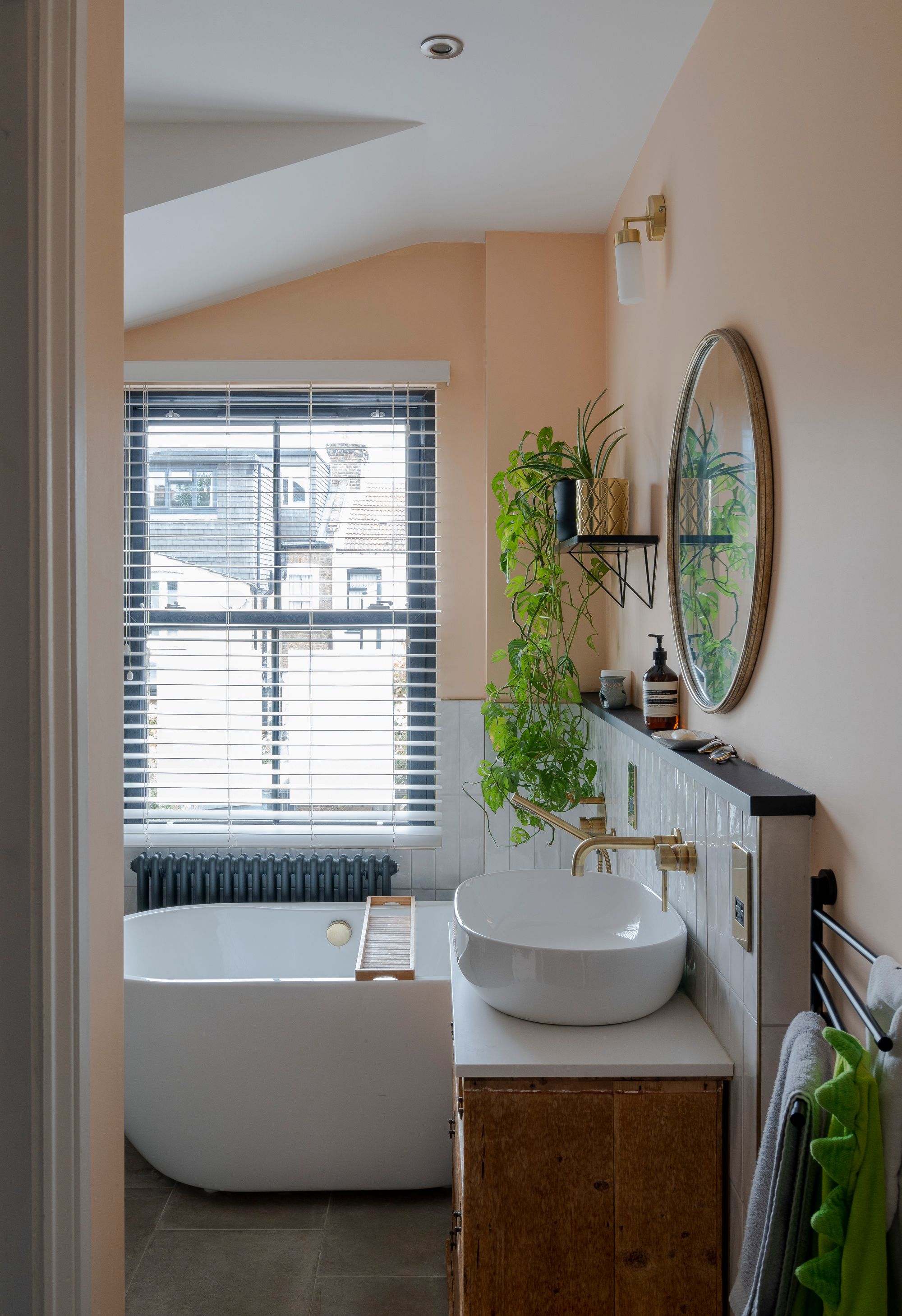 4 bed mid-terraced house for sale in Cheneys Road, Leytonstone, London, E11  - Property Image 26