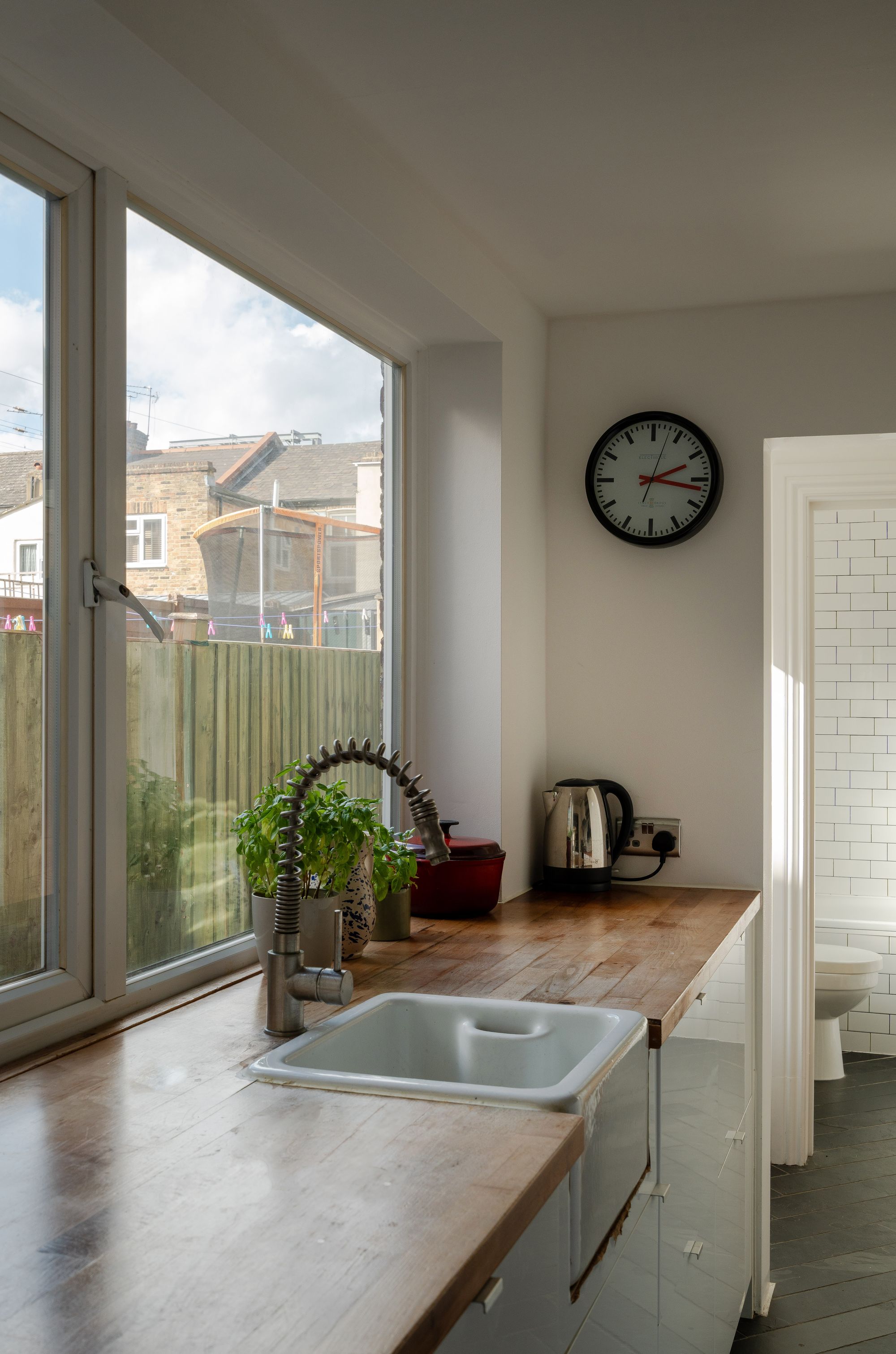 2 bed terraced house for sale in Vansittart Road, Forest Gate, London, E7  - Property Image 12