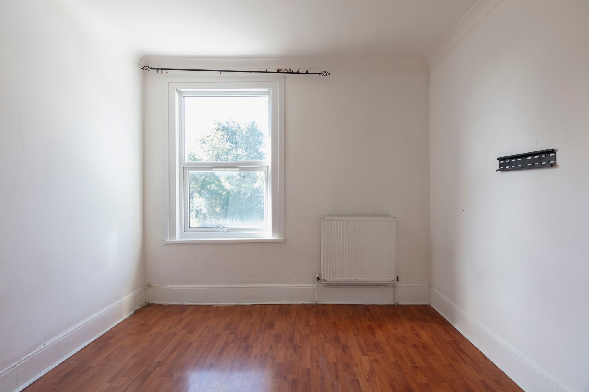 3 bed terraced house for sale in Clarence Road, Manor Park, London, E12 - Property Image 15