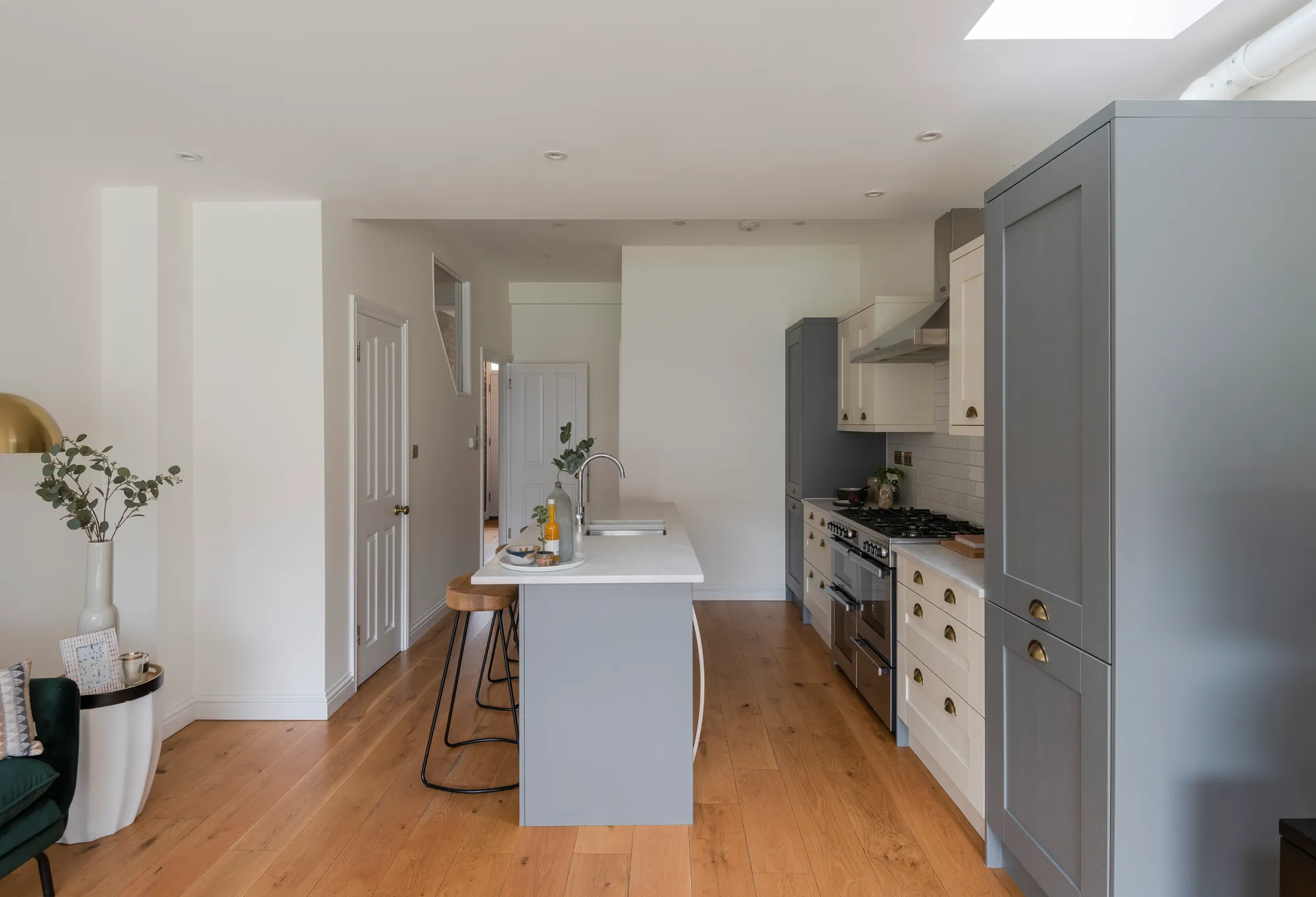 4 bed mid-terraced house for sale in Palamos Road, Leyton, London, E10  - Property Image 12