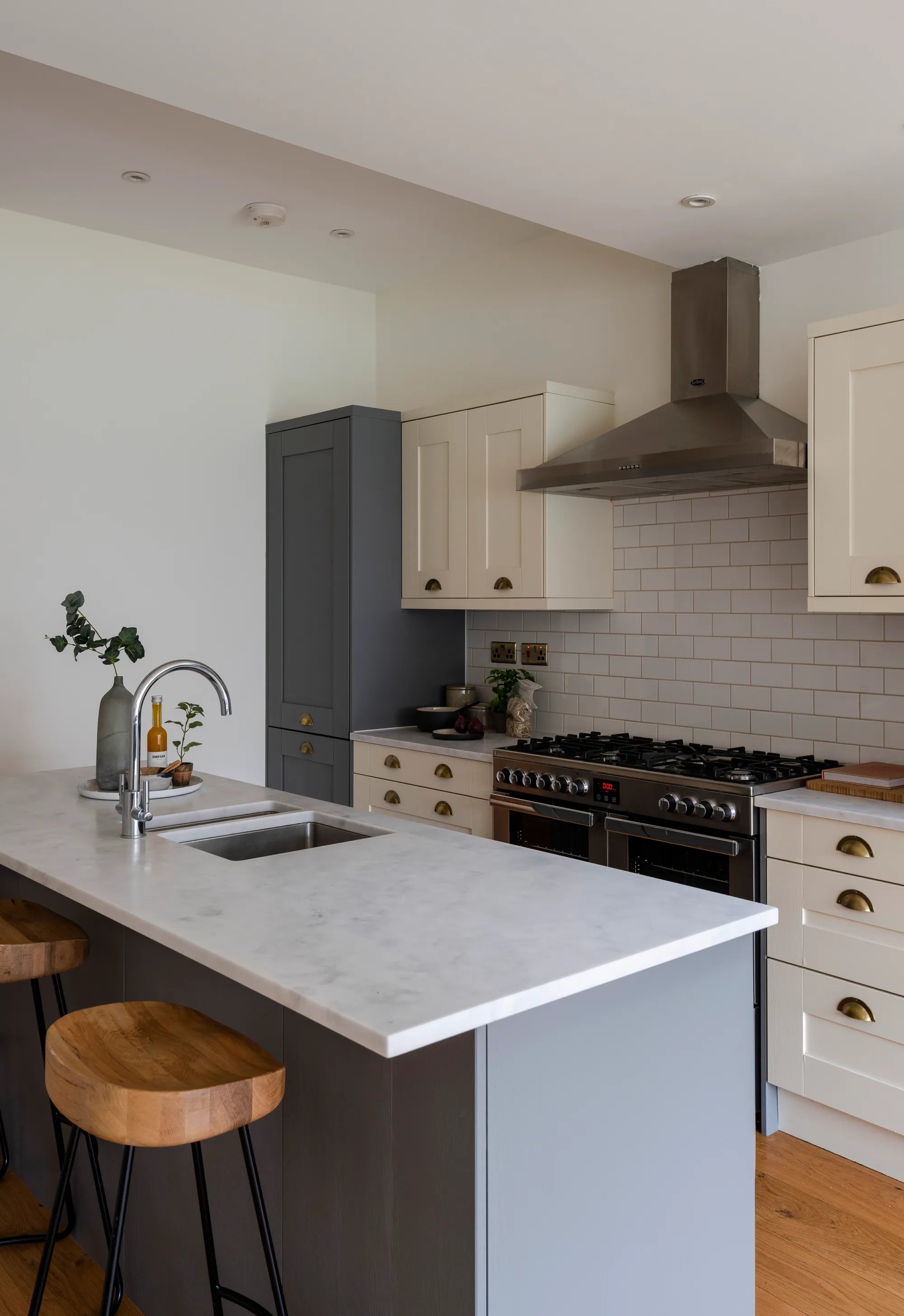 4 bed mid-terraced house for sale in Palamos Road, Leyton, London, E10  - Property Image 9