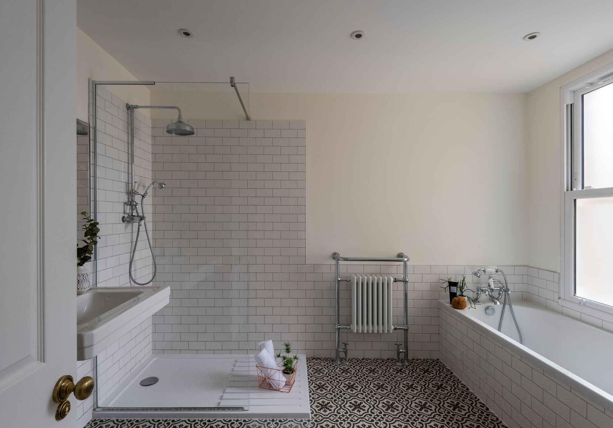 4 bed mid-terraced house for sale in Palamos Road, Leyton, London, E10  - Property Image 24