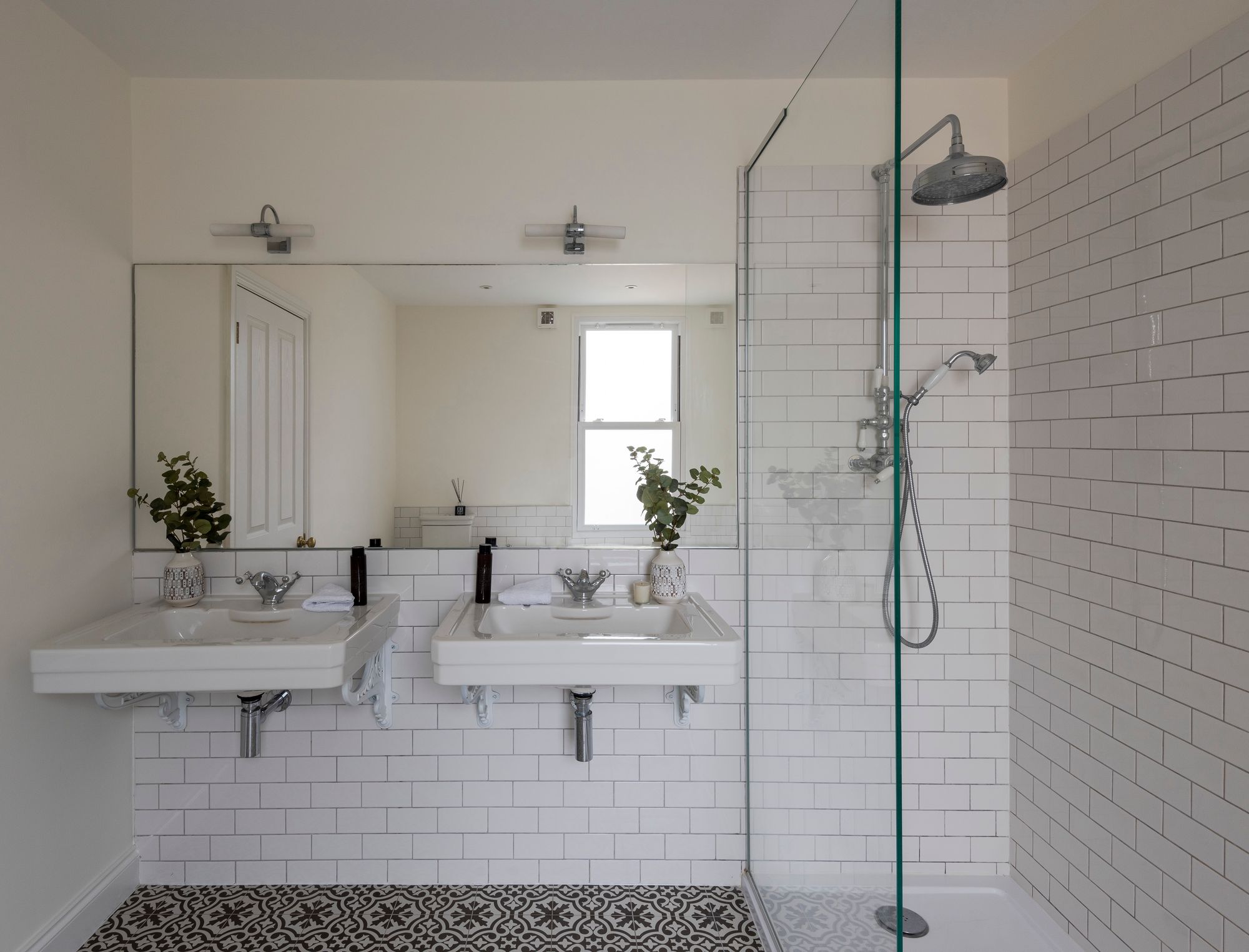 4 bed mid-terraced house for sale in Palamos Road, Leyton, London, E10  - Property Image 25