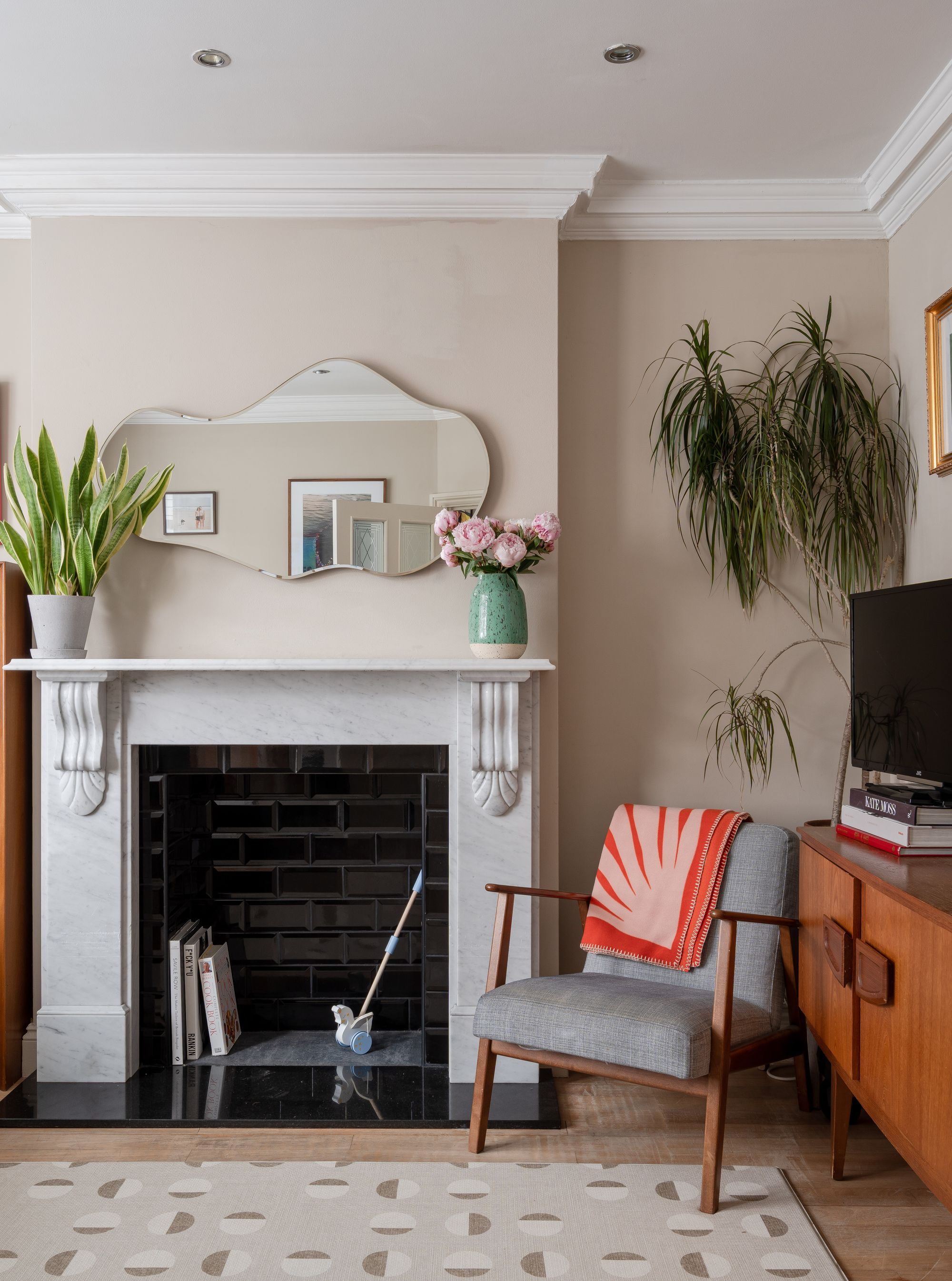 3 bed terraced house for sale in Studley Road, Forest Gate, London, E7  - Property Image 5