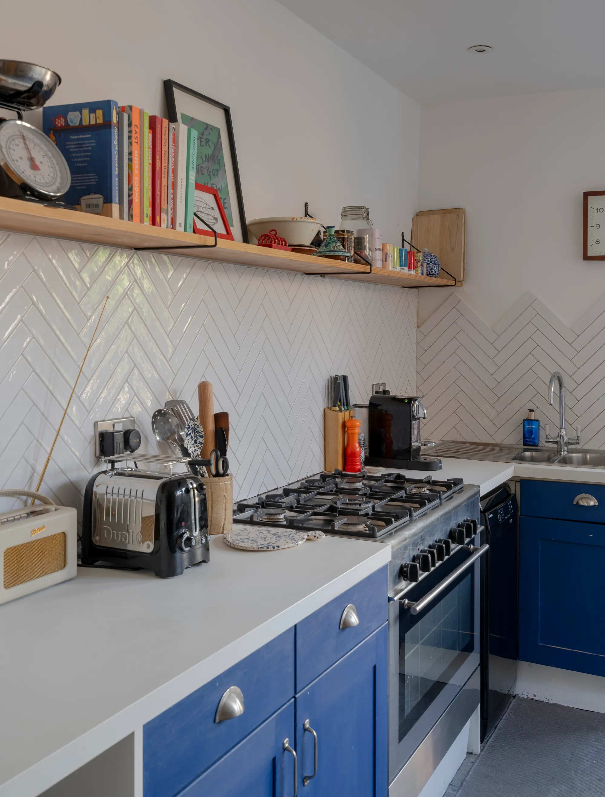 3 bed mid-terraced house for sale in Buckingham Road, Leyton, London, E10 - Property Image 13