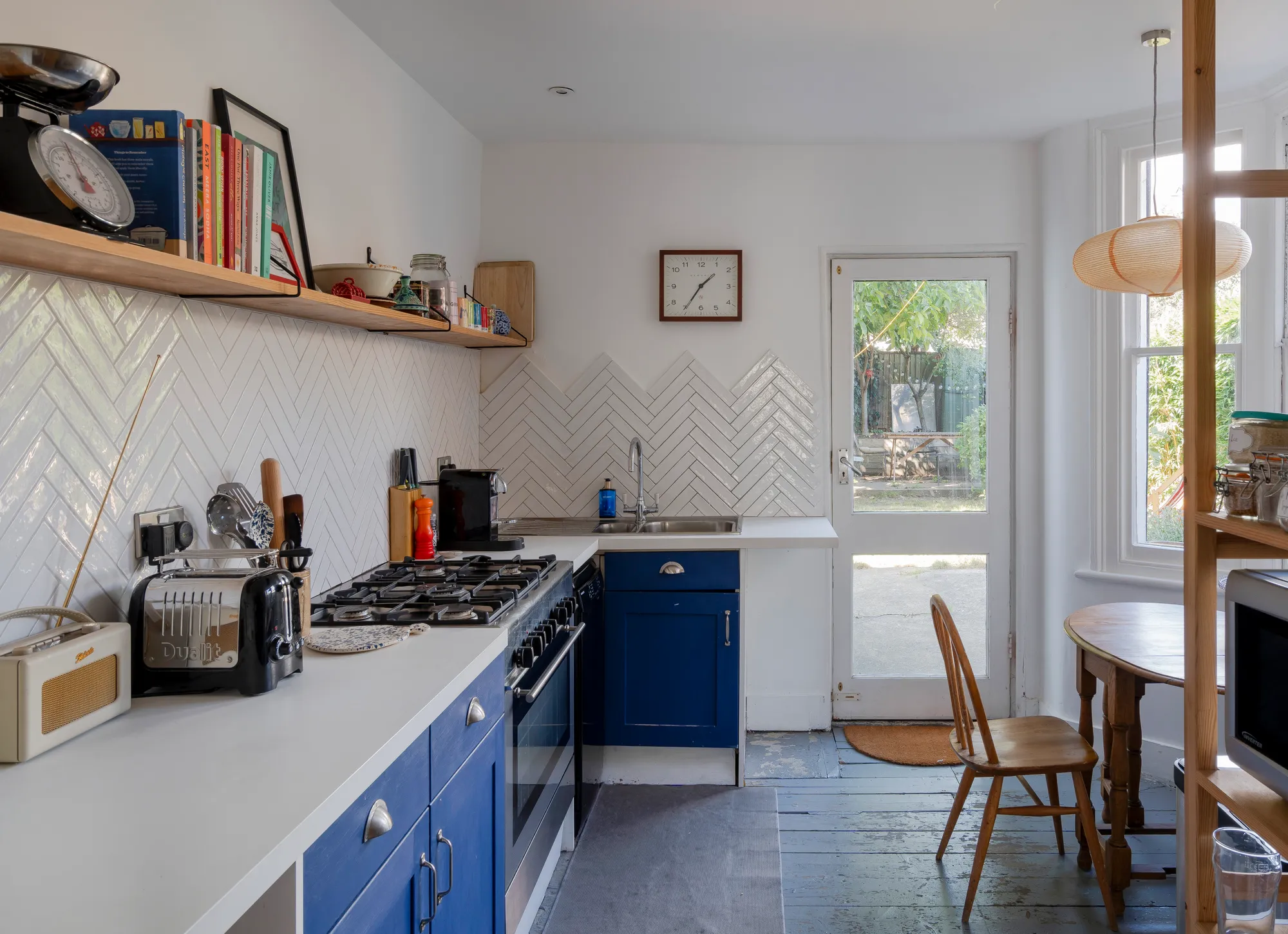 3 bed mid-terraced house for sale in Buckingham Road, Leyton, London, E10 - Property Image 11