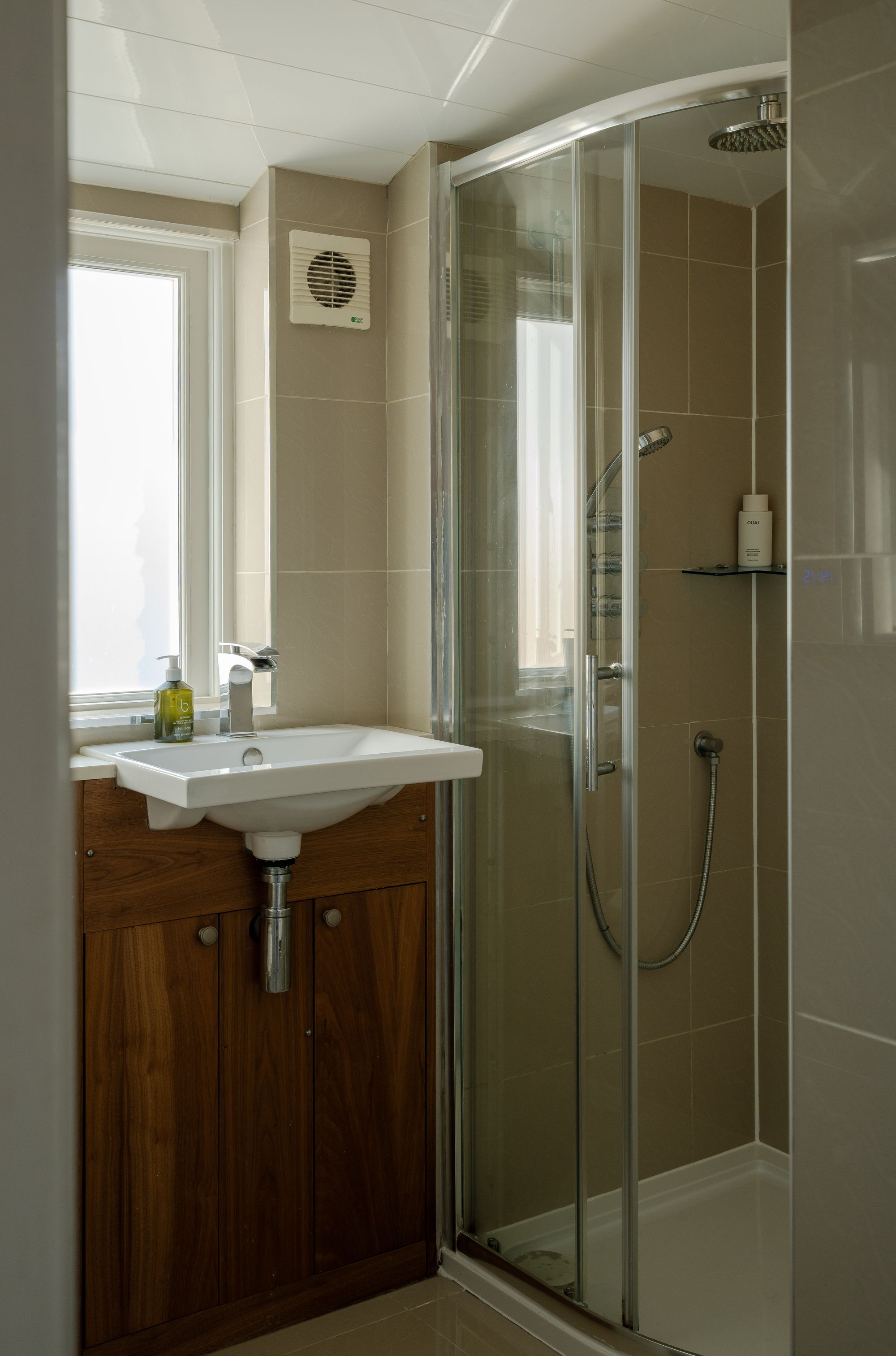 2 bed flat for sale in Chichester Road, Leytonstone, London, E11  - Property Image 16