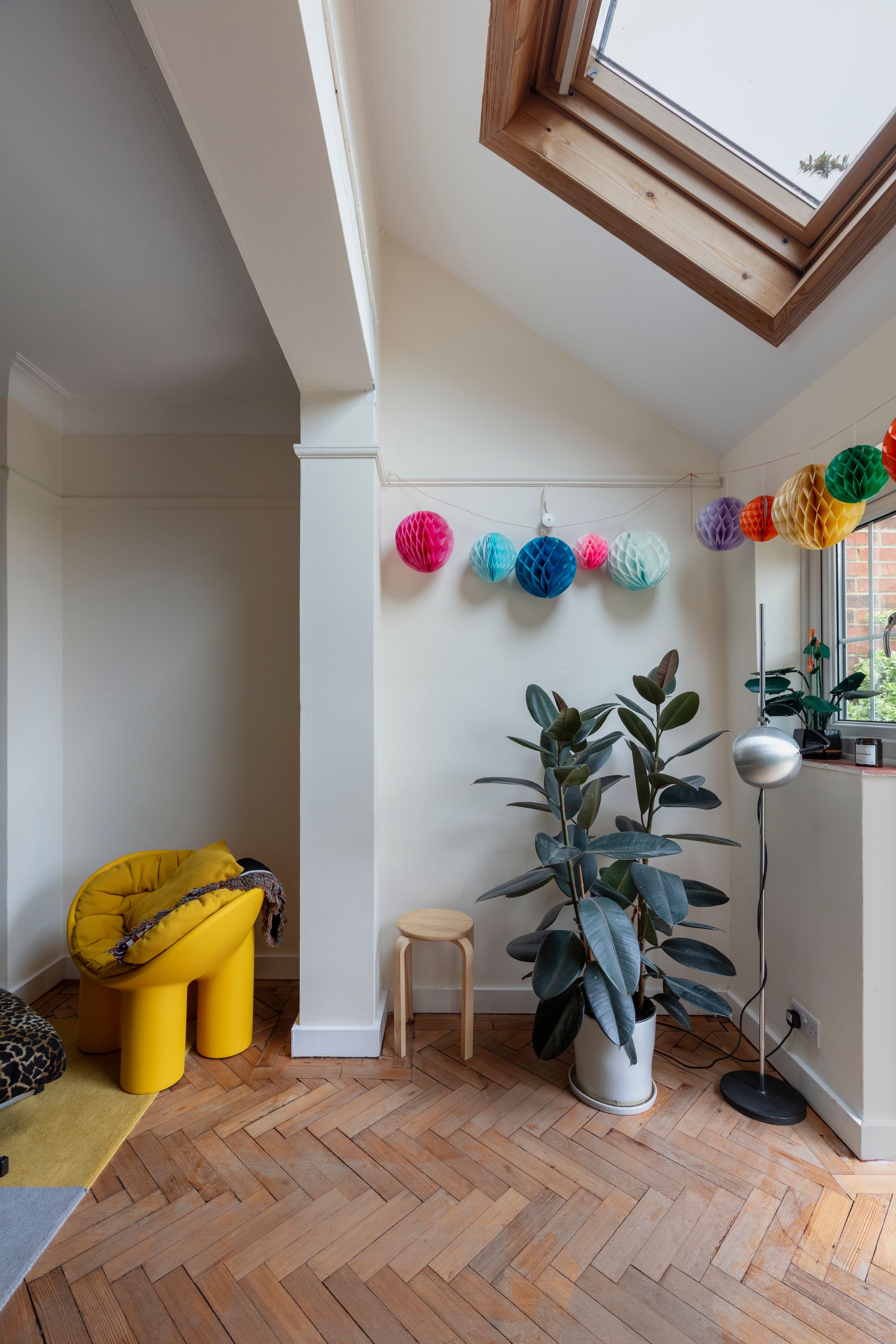 4 bed semi-detached house for sale in Cranbourne Avenue, Wanstead, London, E11  - Property Image 5