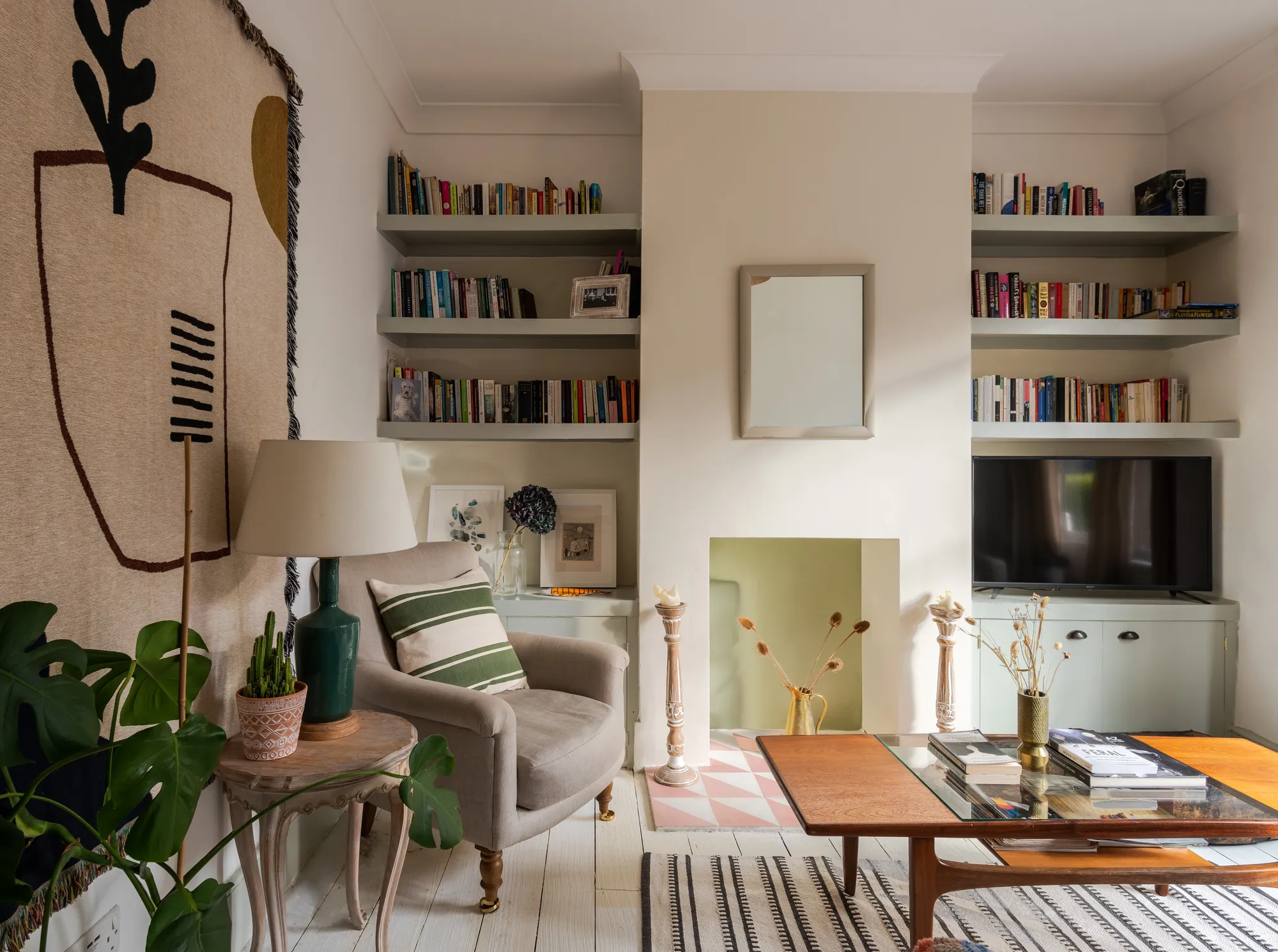 2 bed flat for sale in Huxley Road, Leyton, London, E10  - Property Image 3