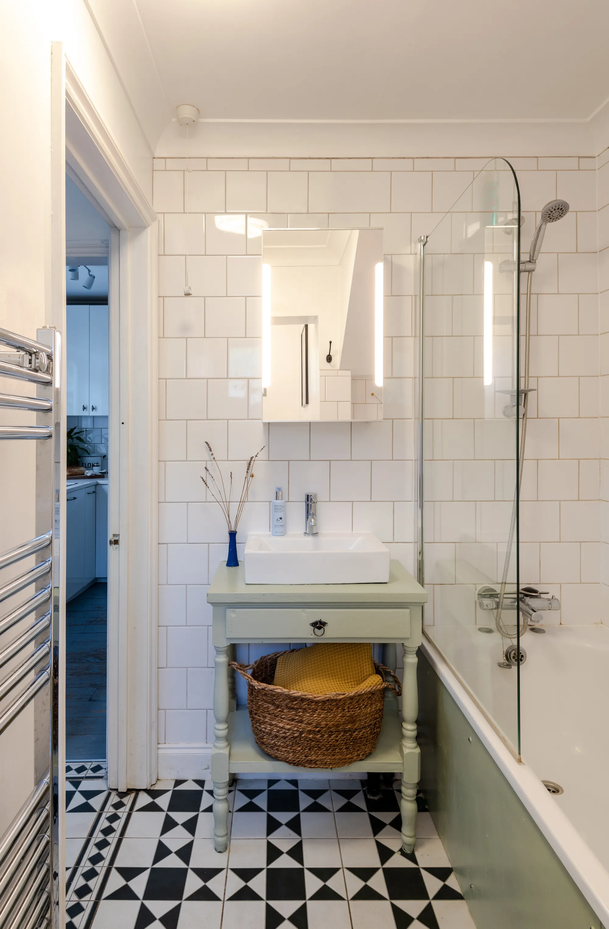 2 bed flat for sale in Huxley Road, Leyton, London, E10  - Property Image 17