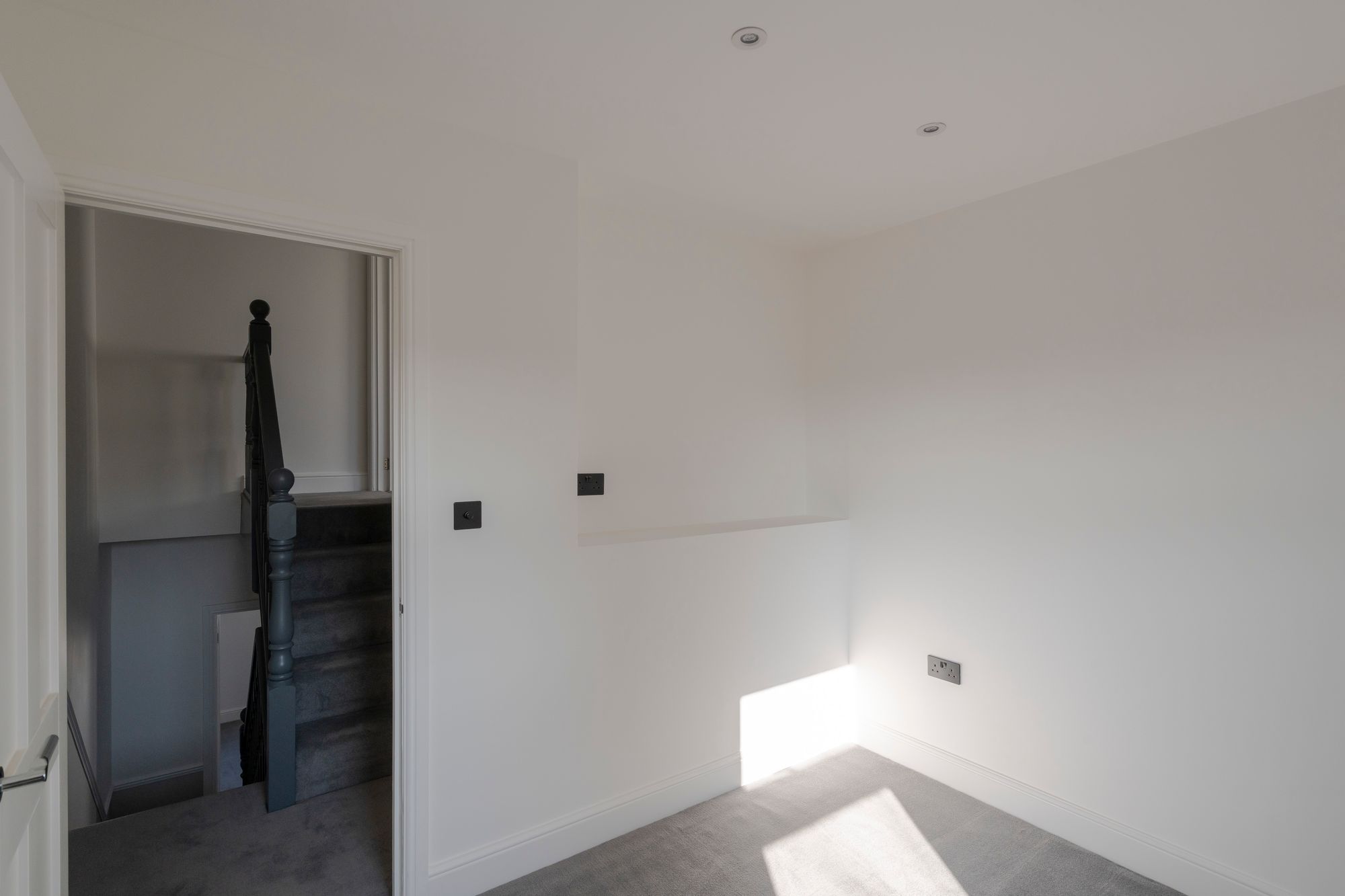 4 bed mid-terraced house for sale in St. Georges Road, Leyton, London, E10  - Property Image 36