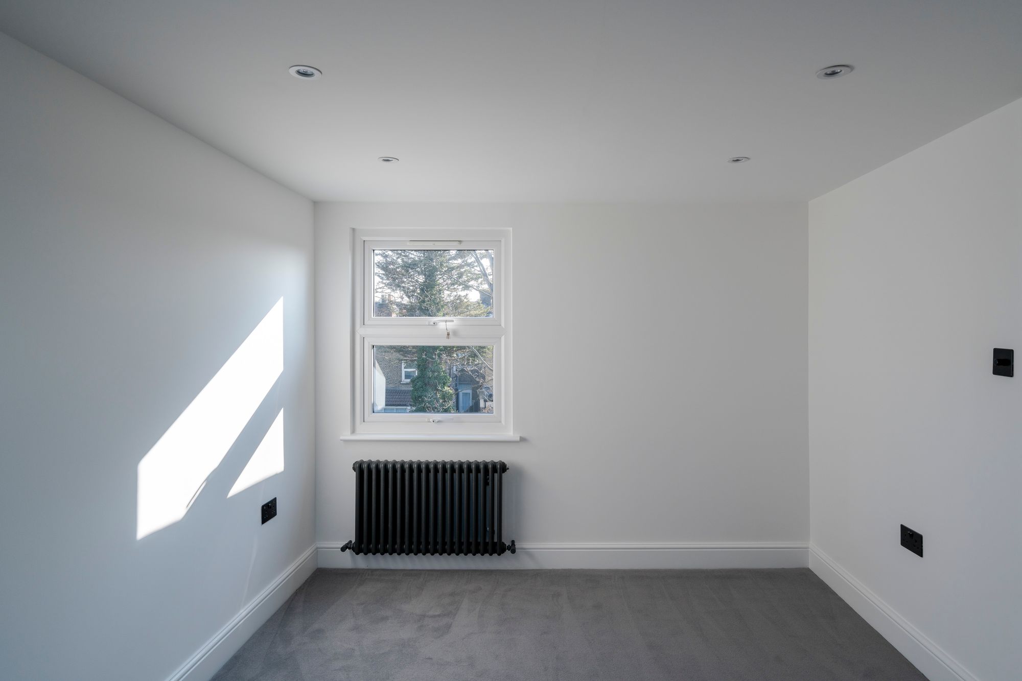 4 bed mid-terraced house for sale in St. Georges Road, Leyton, London, E10  - Property Image 38