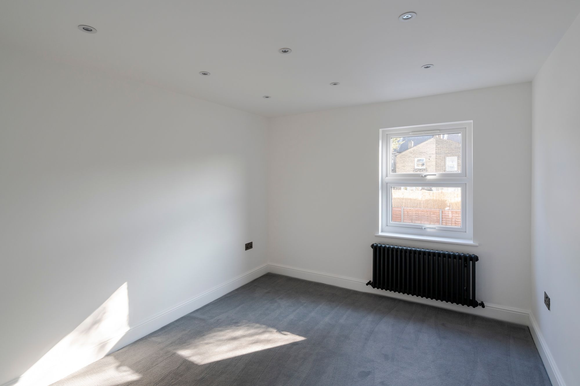 4 bed mid-terraced house for sale in St. Georges Road, Leyton, London, E10  - Property Image 30