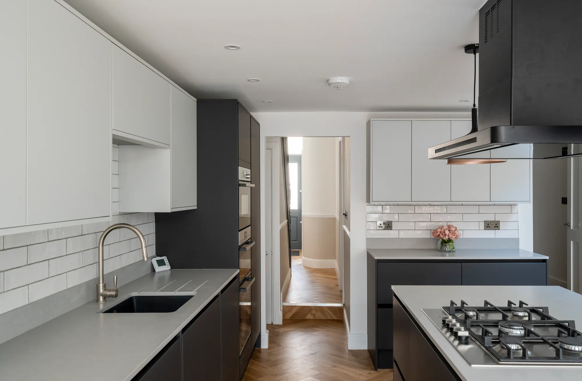 4 bed mid-terraced house for sale in St. Georges Road, Leyton, London, E10  - Property Image 10