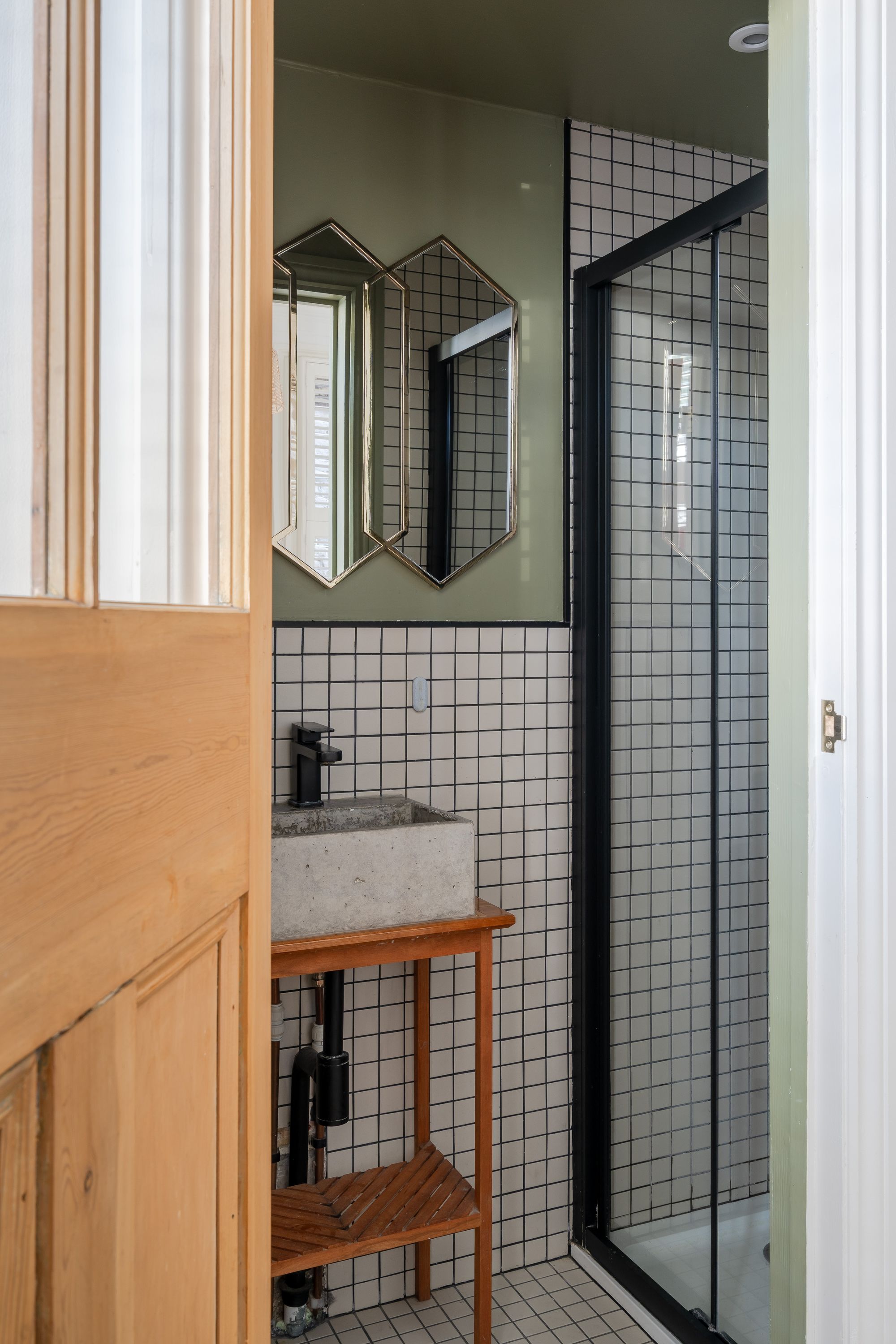 3 bed maisonette for sale in East Road, Stratford, London, E15  - Property Image 33