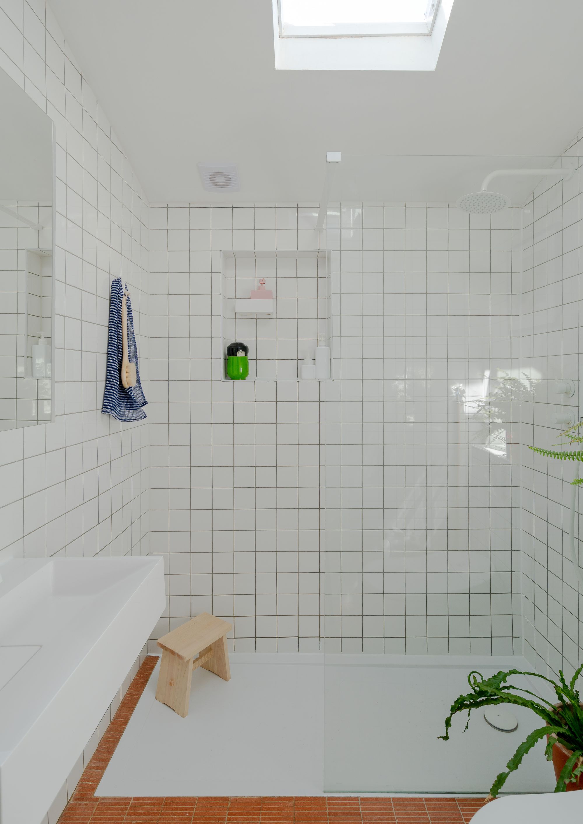 3 bed terraced house for sale in Michael Road, Bushwood, London, E11 - Property Image 28