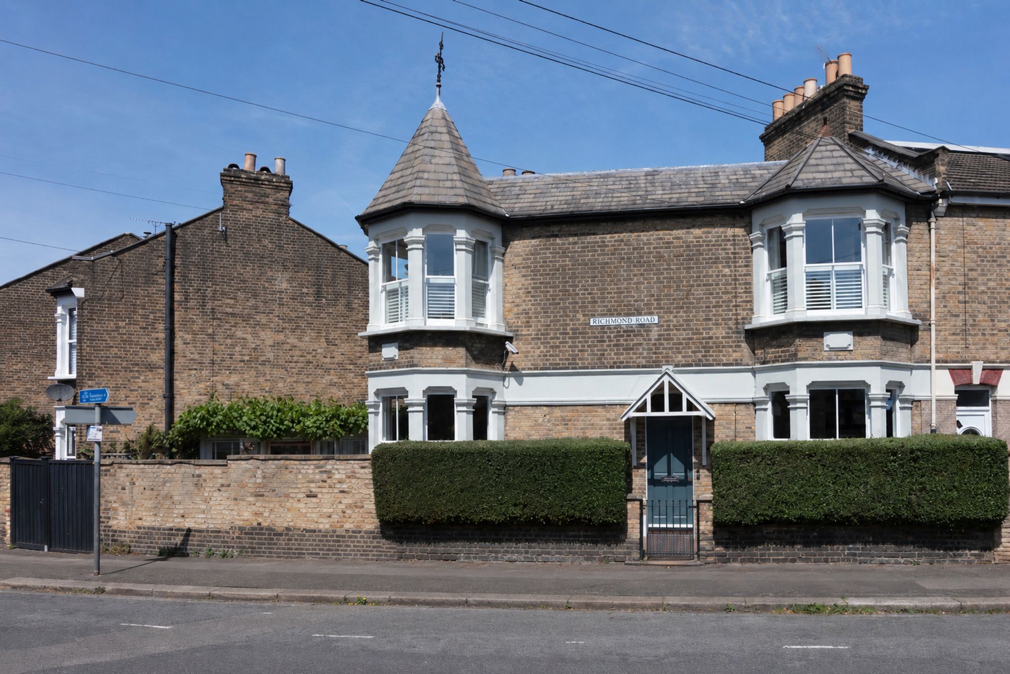 2 bed end of terrace house for sale in Richmond Road, Leytonstone, London, E11 - Property Image 1