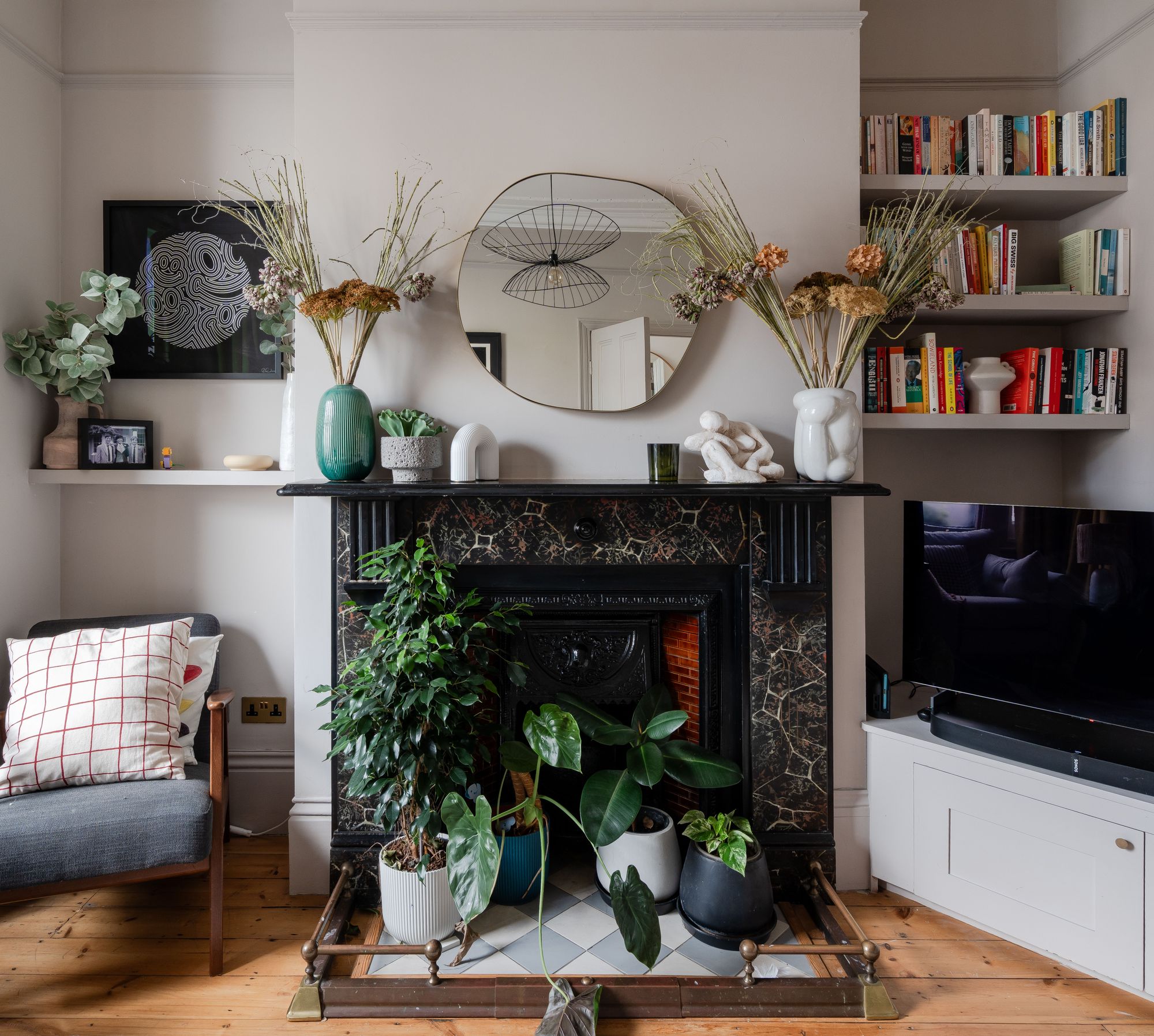 5 bed terraced house for sale in Beacontree Road, Bushwood, London, E11  - Property Image 5