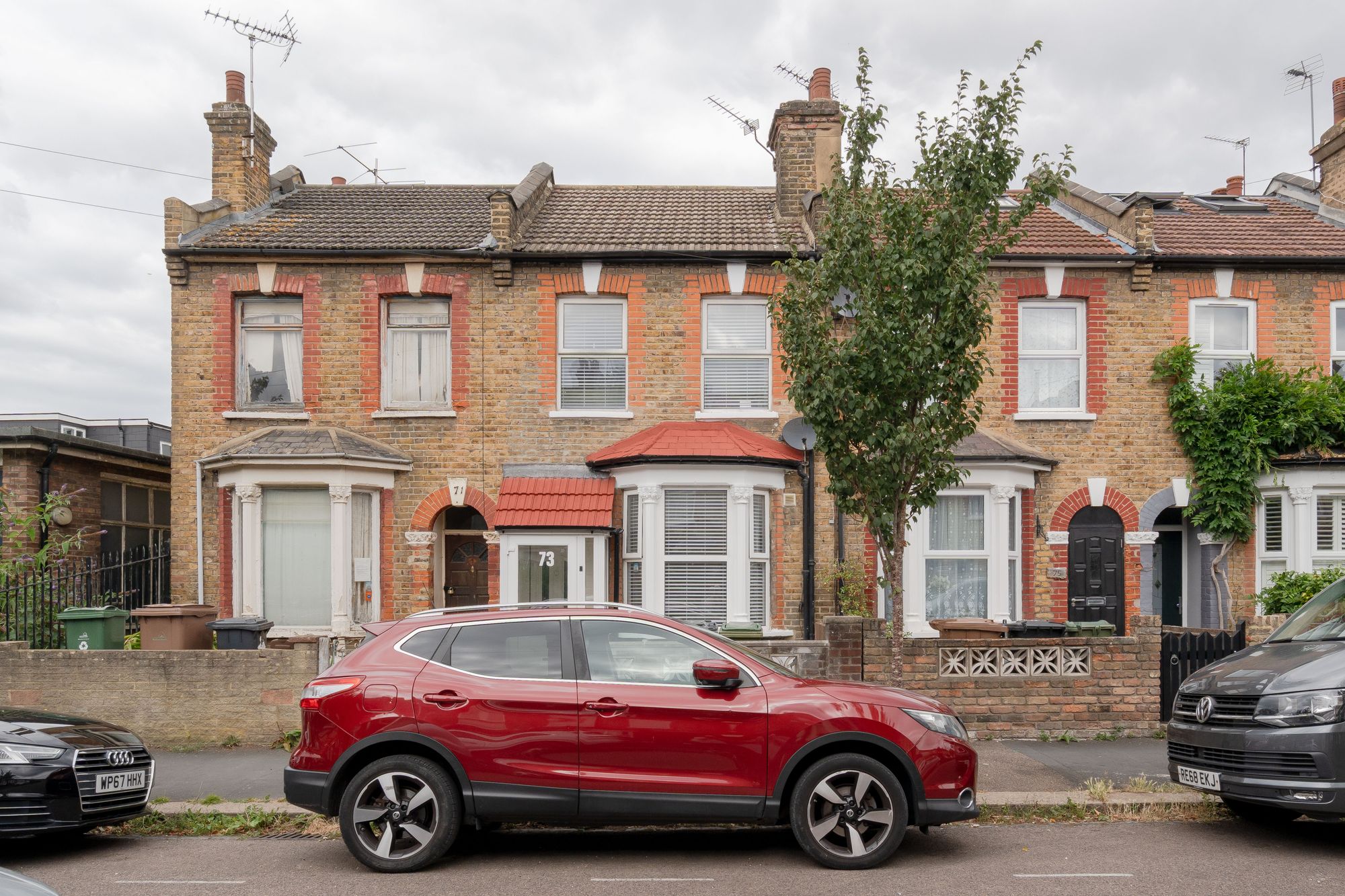 2 bed terraced house for sale in Farmer Road, Leyton, London, E10 - Property Image 2