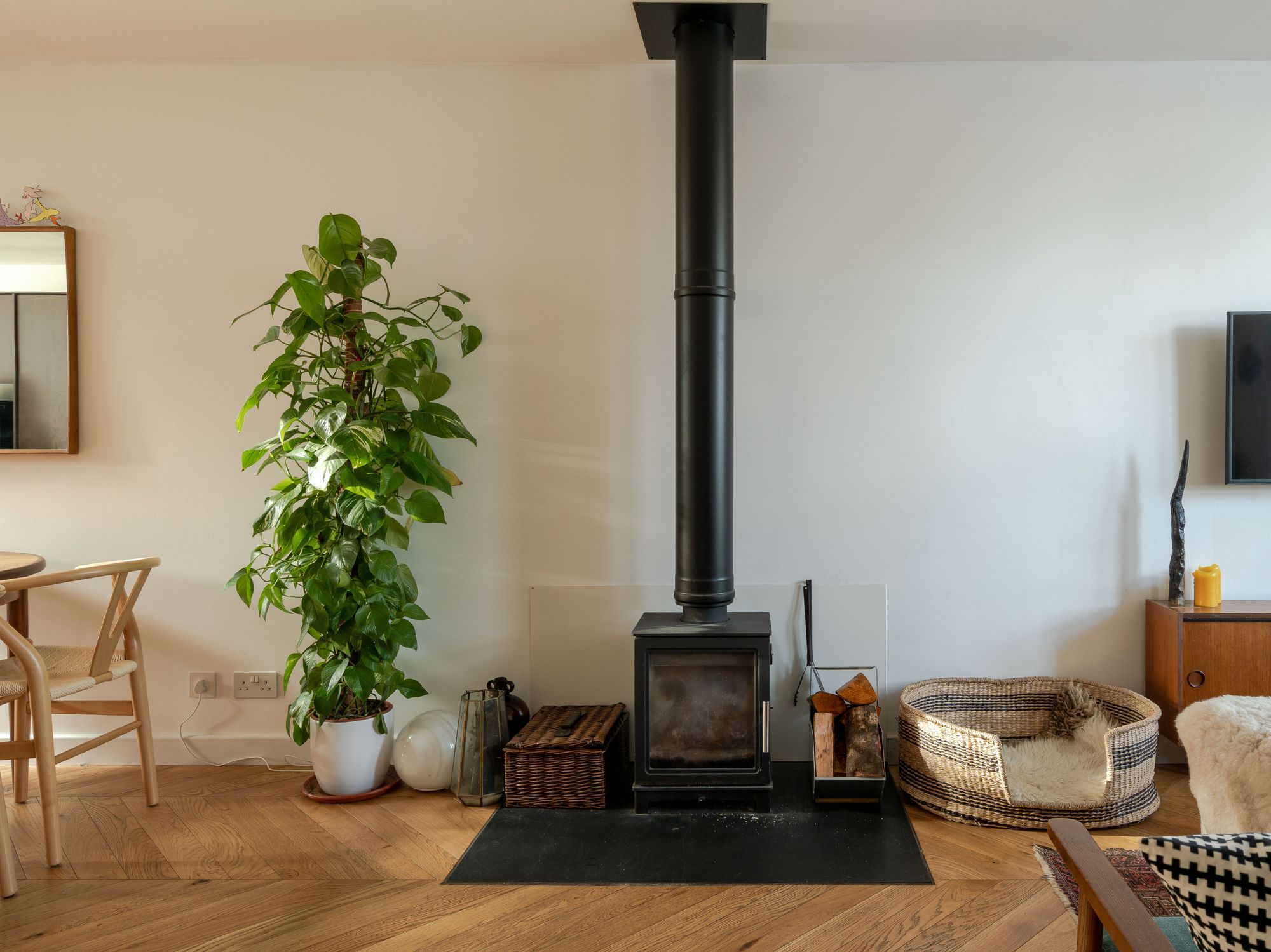 2 bed terraced house for sale in Harrow Road, Leytonstone, London, E11  - Property Image 6
