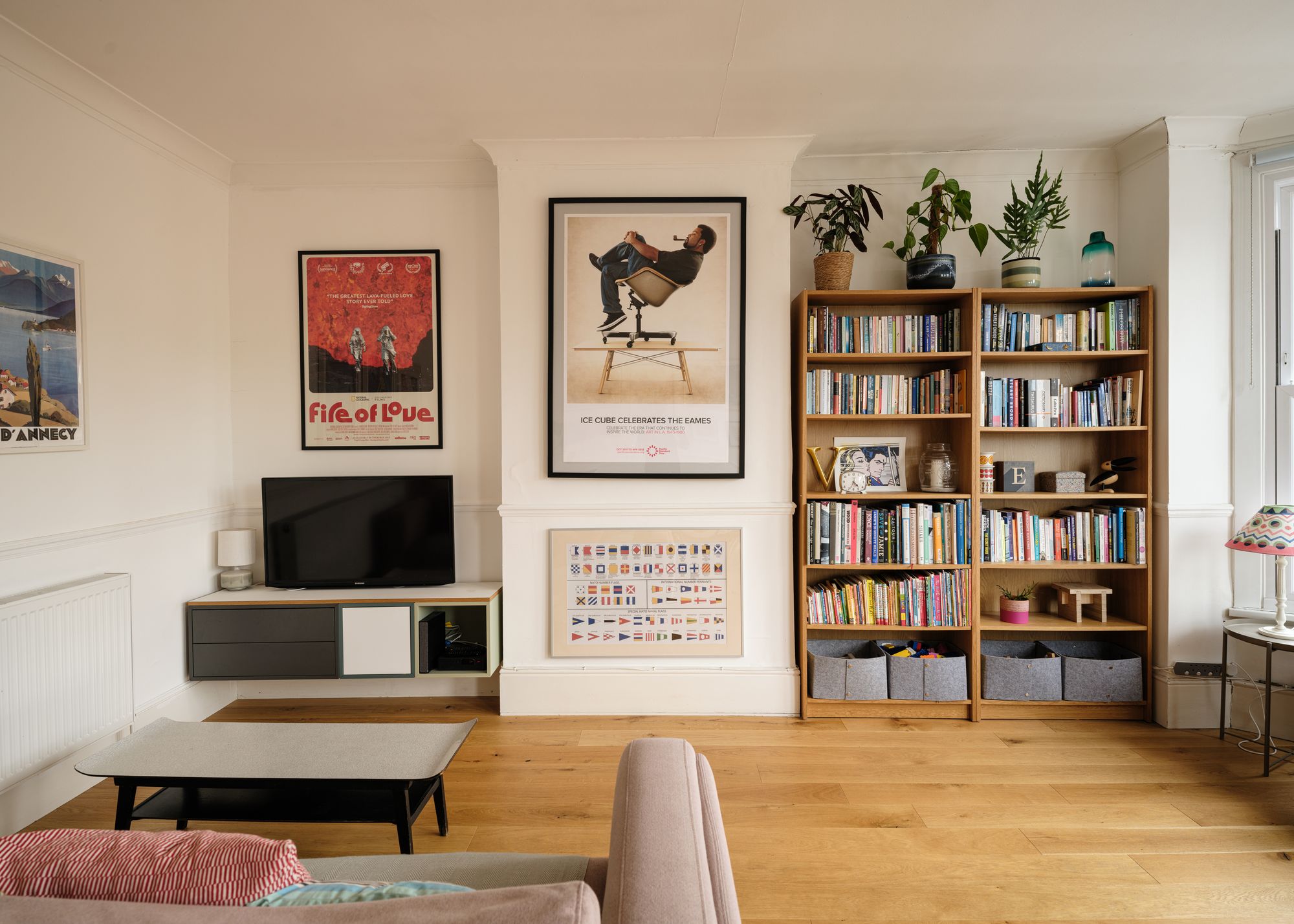 2 bed flat for sale in Maple Road, Upper Leytonstone, London, E11 - Property Image 2